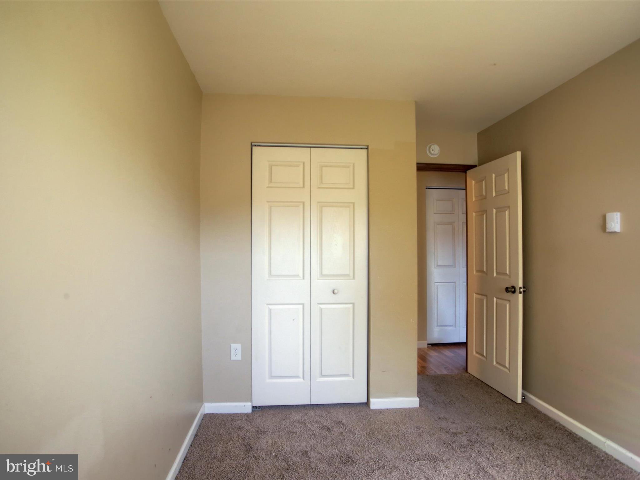 VALLEY GREEN VILLAGE WEST - Residential