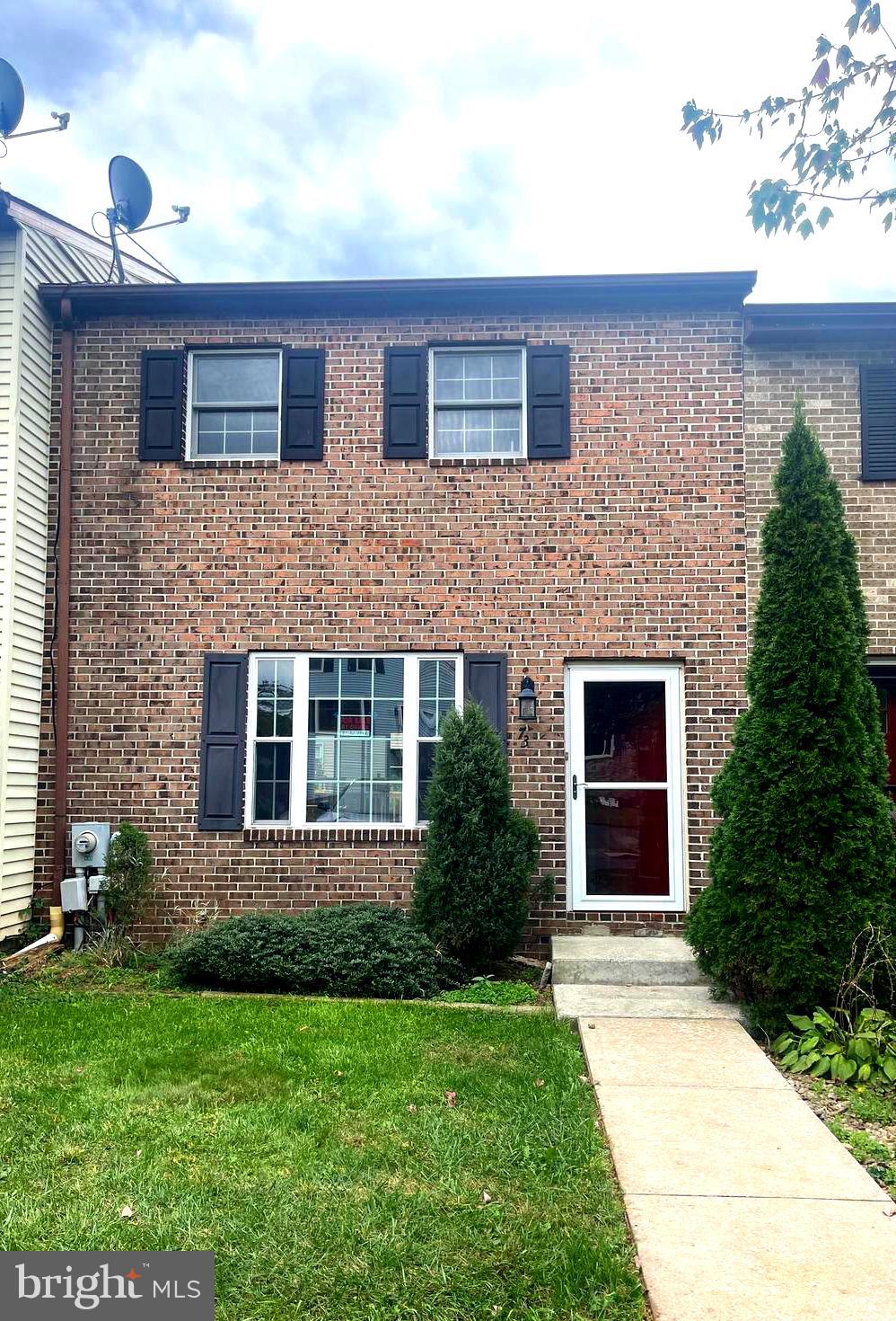 VALLEY GREEN VILLAGE WEST - Residential