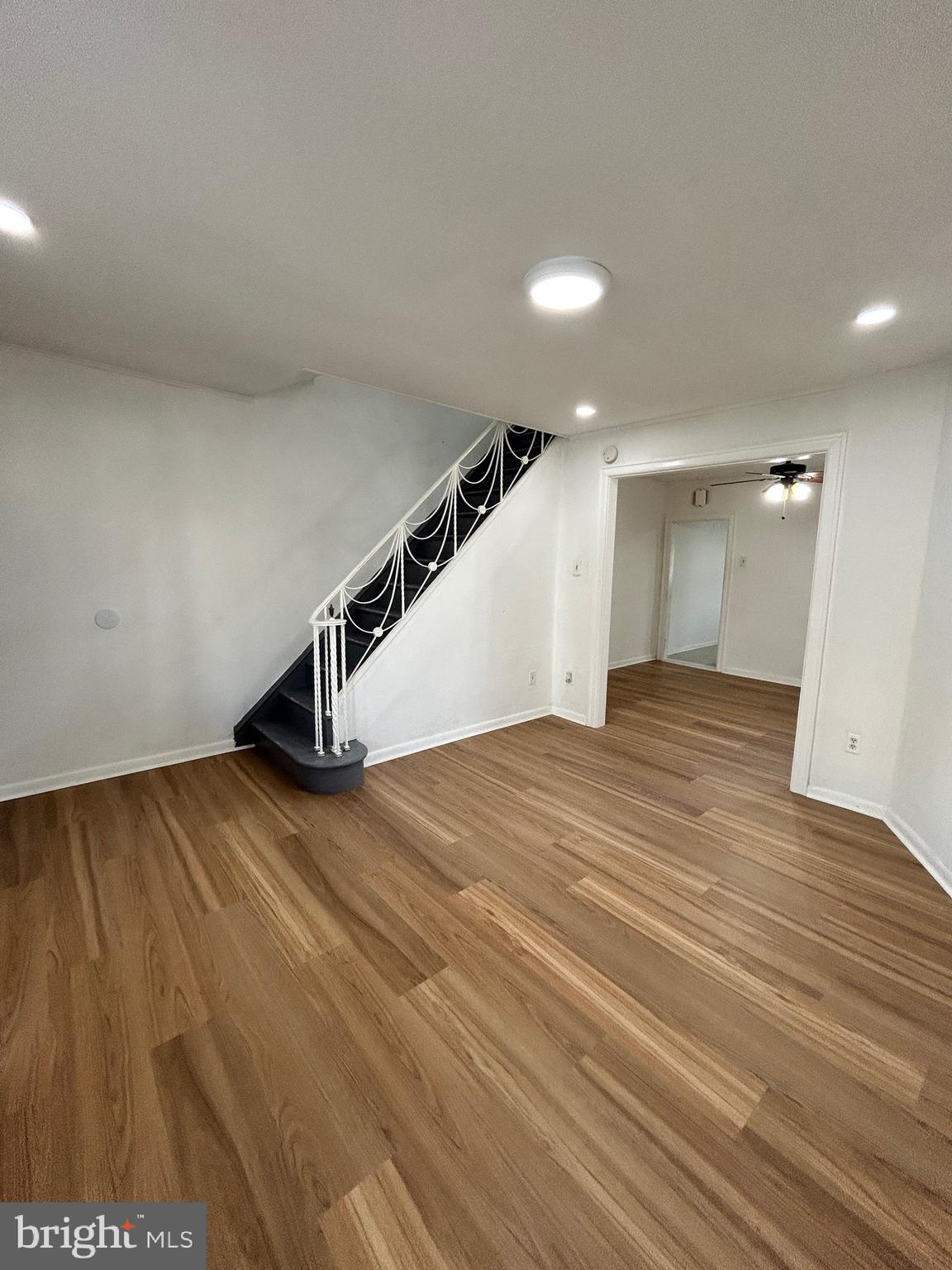 5828 N AMERICAN STREET