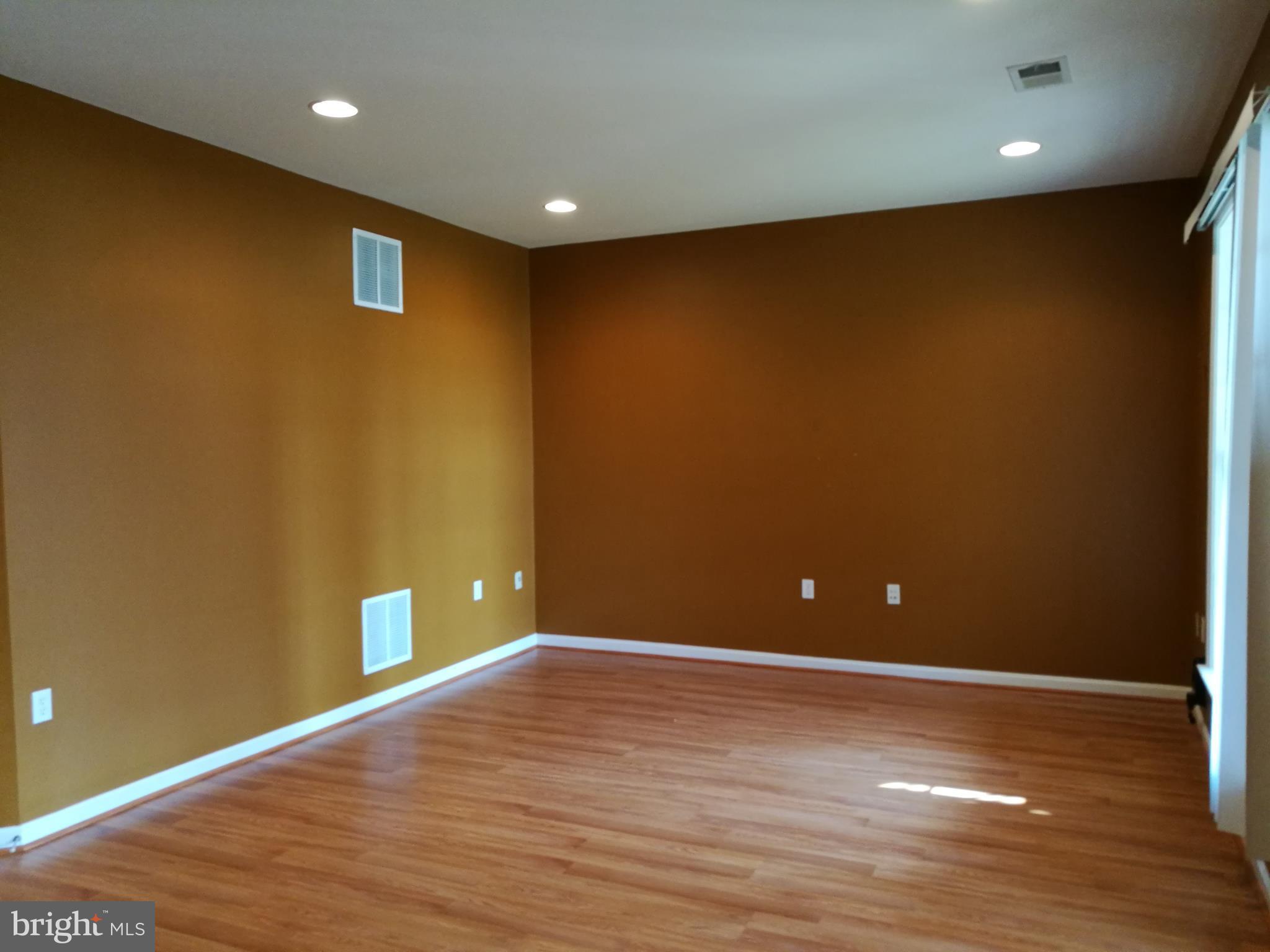 PORT POTOMAC - Residential Lease