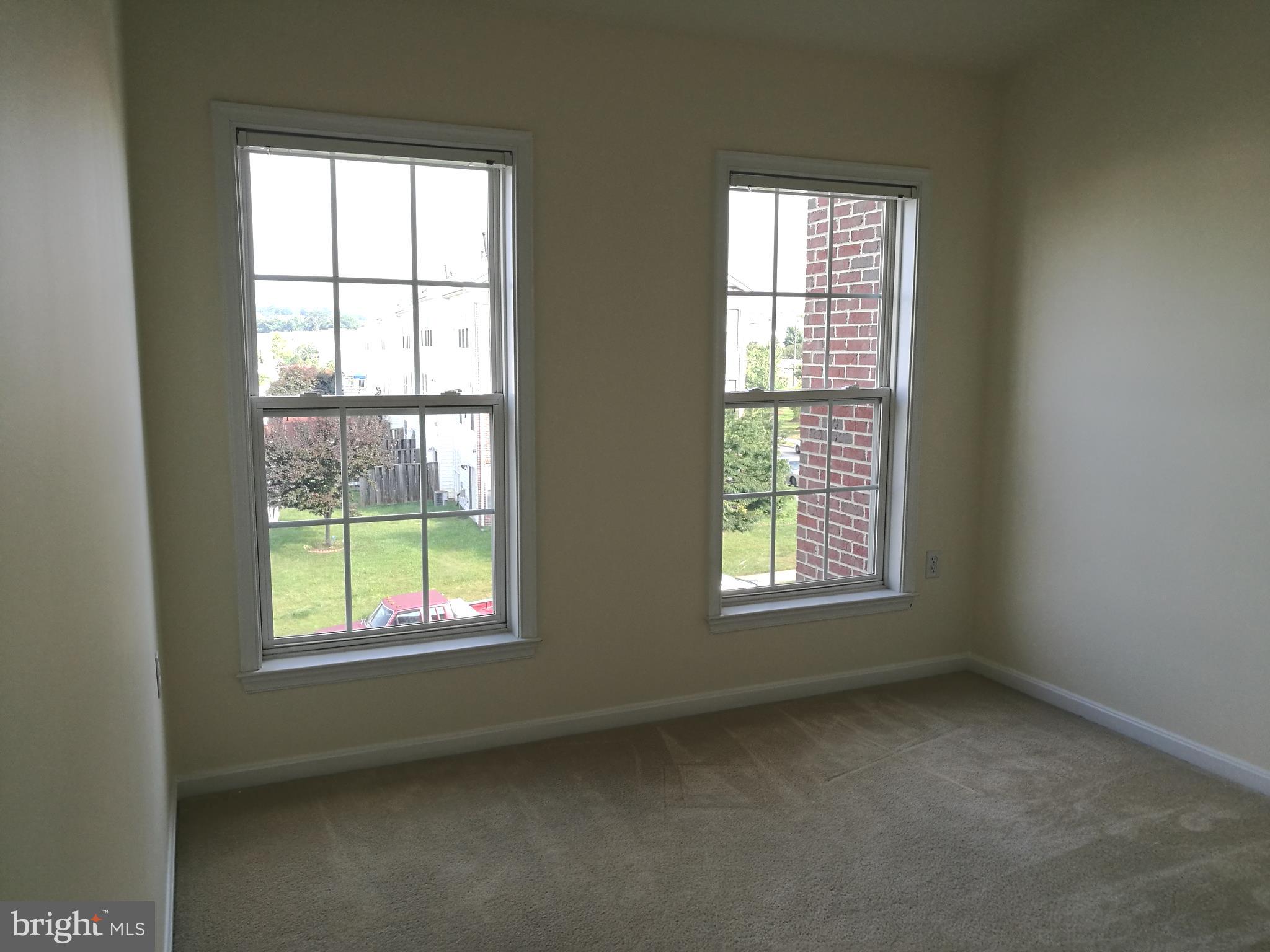 PORT POTOMAC - Residential Lease