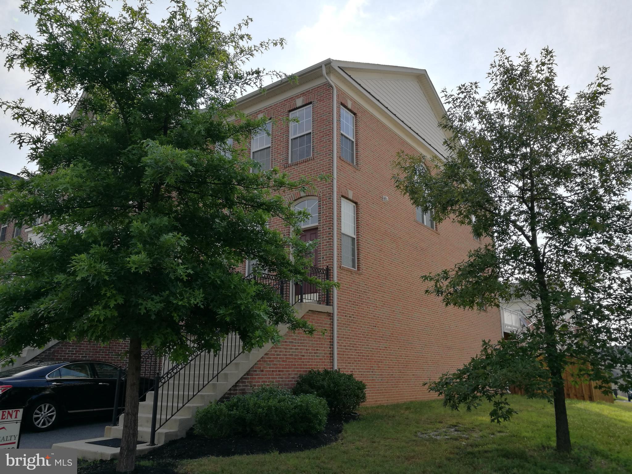 PORT POTOMAC - Residential Lease