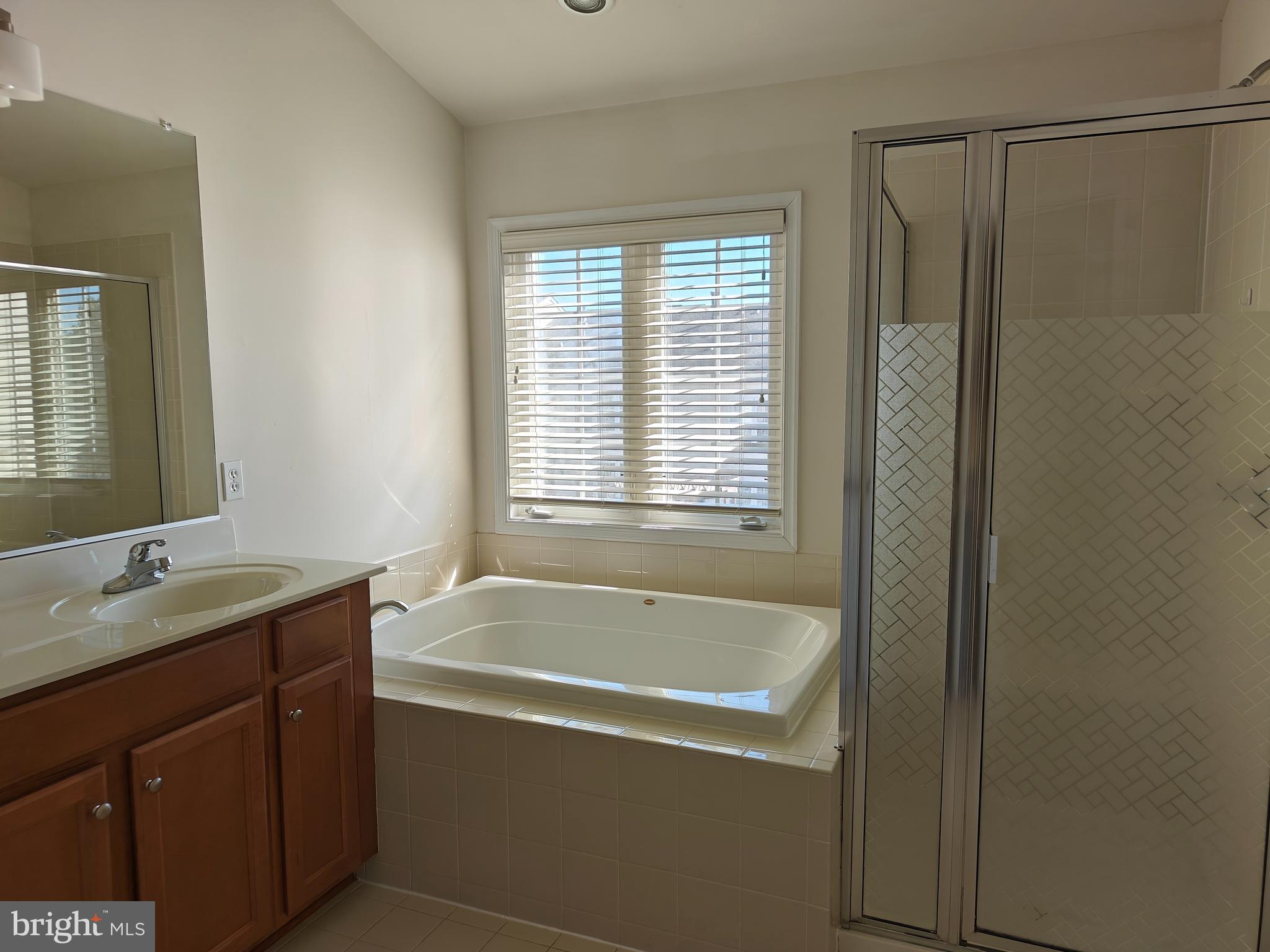 PORT POTOMAC - Residential Lease