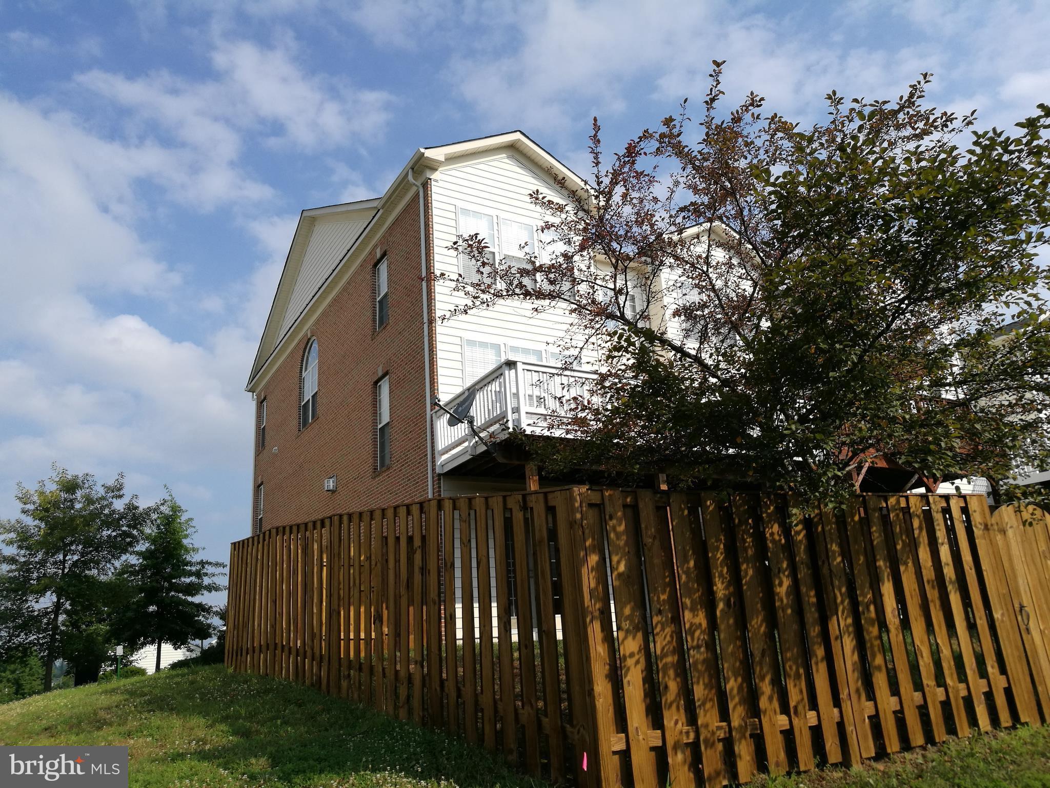 PORT POTOMAC - Residential Lease