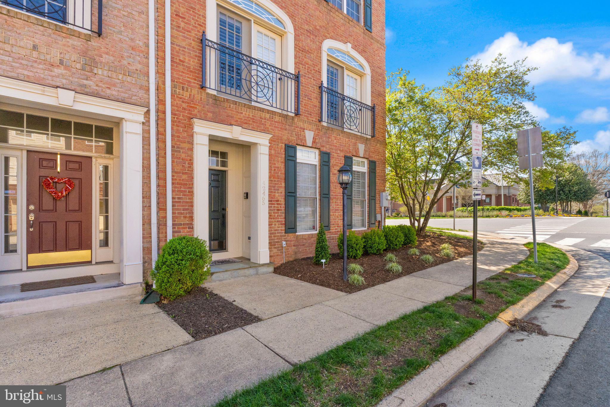 42465 REGAL WOOD DRIVE