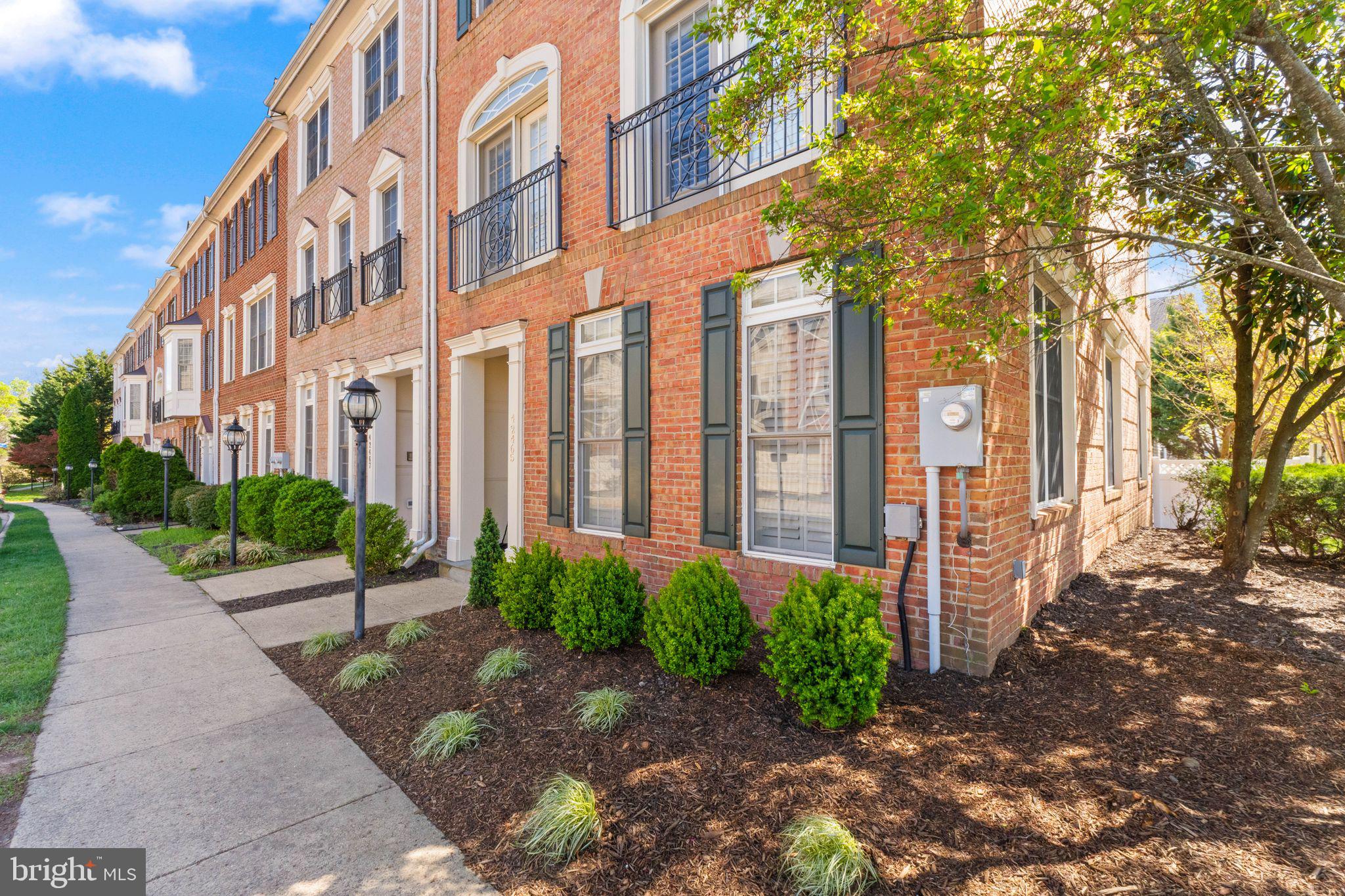 42465 REGAL WOOD DRIVE