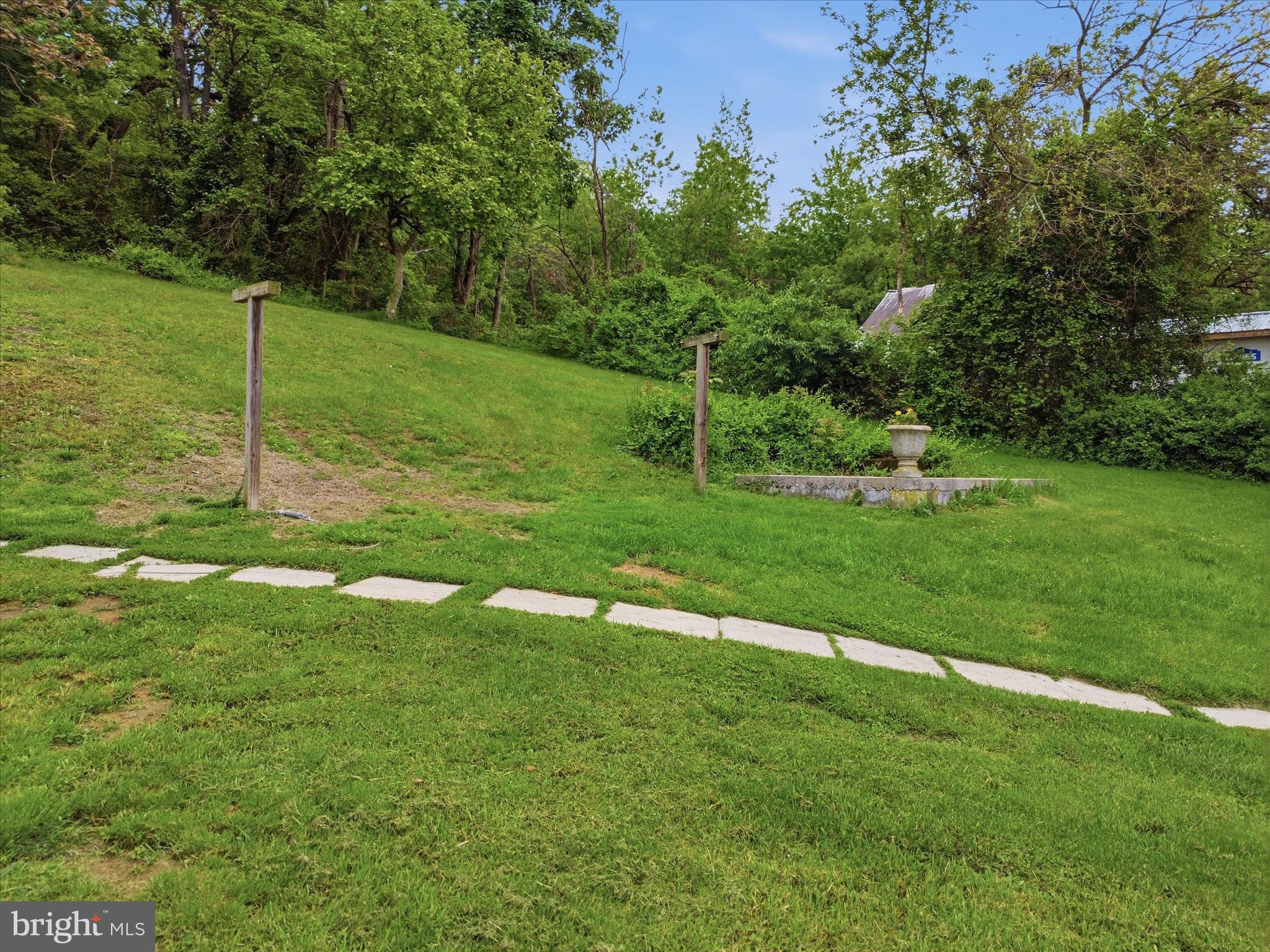 WAYNESBORO - Residential