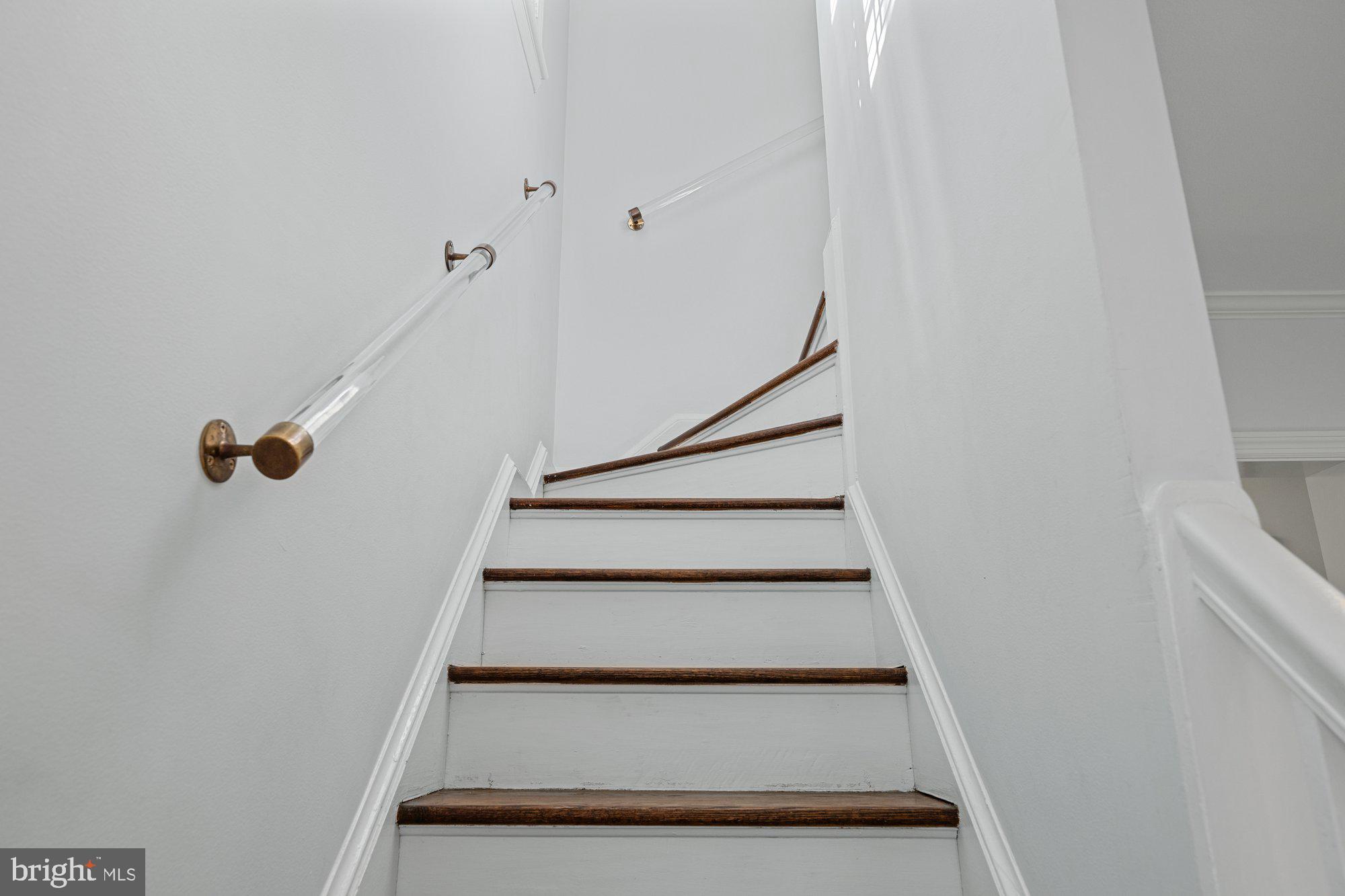 WOODACRES - Residential