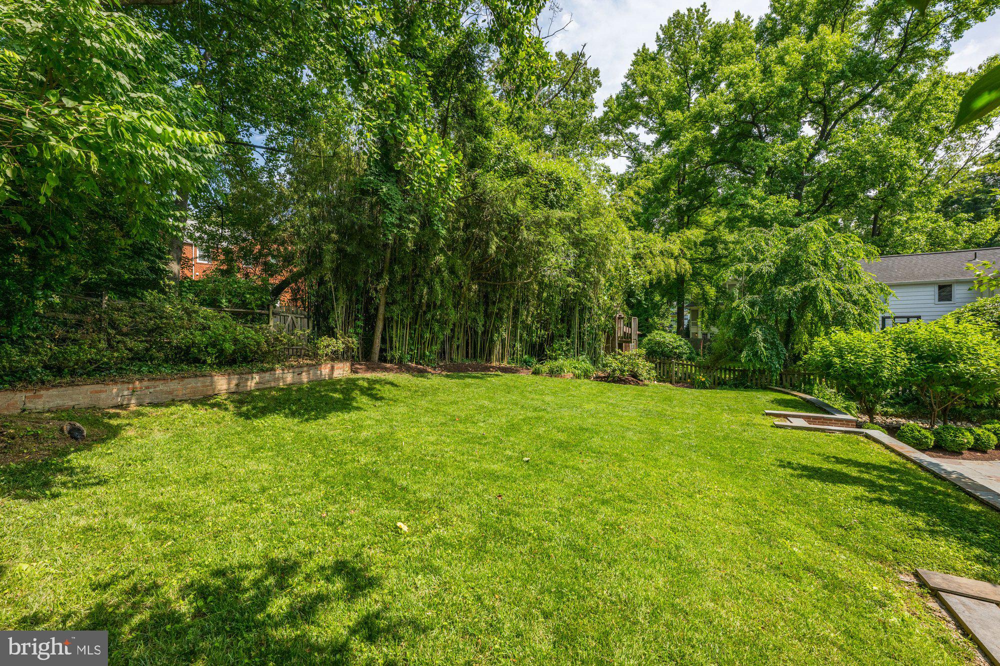 WOODACRES - Residential