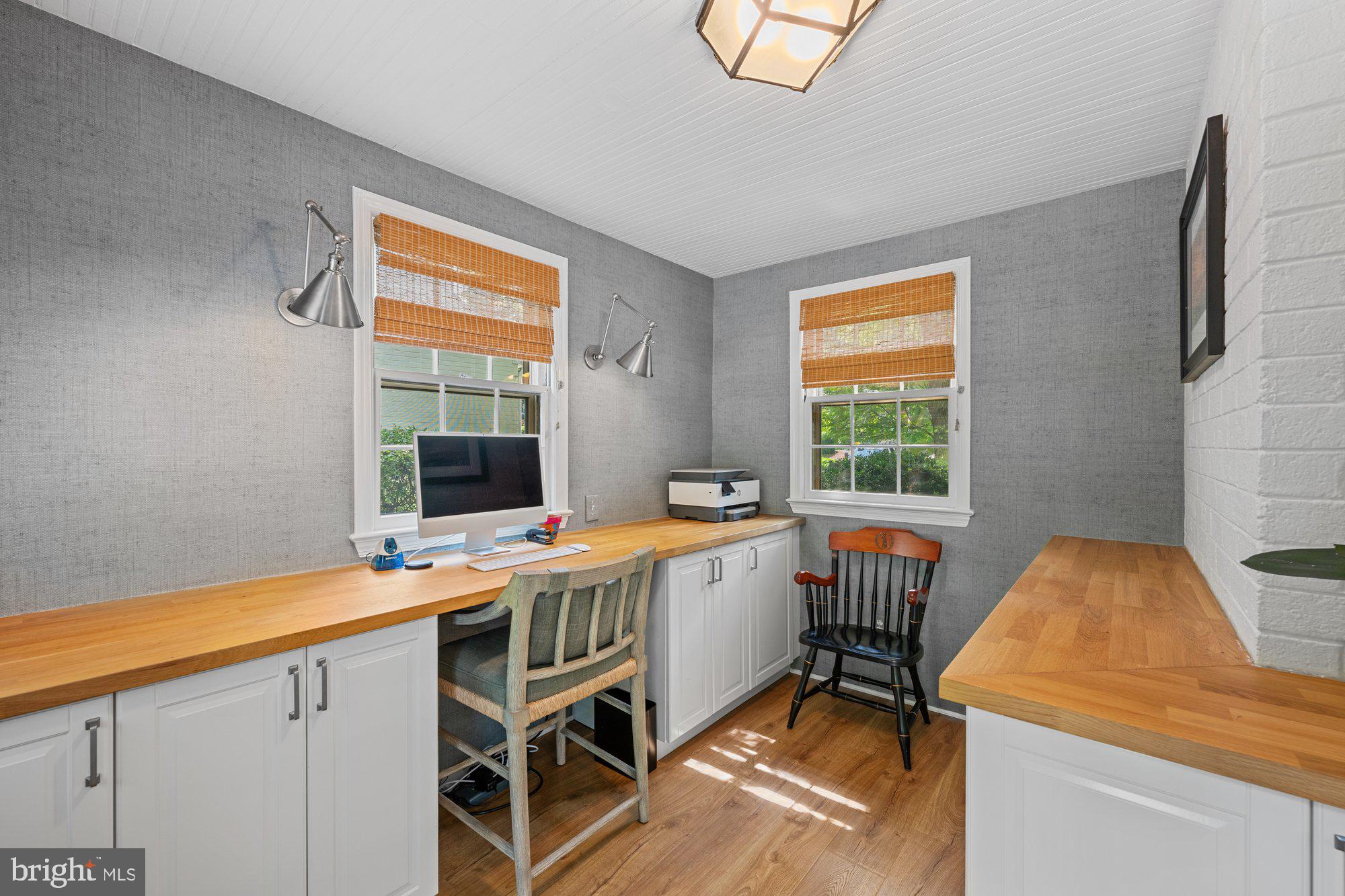 WOODACRES - Residential