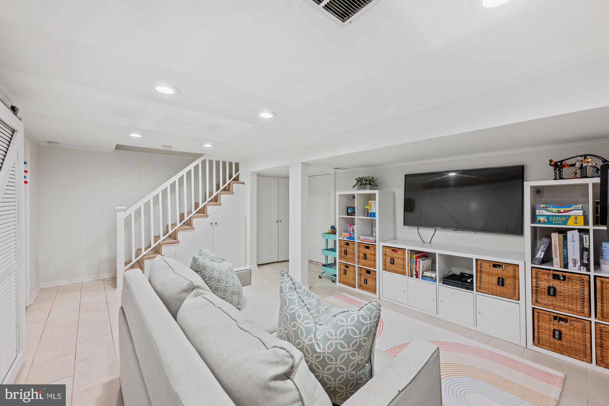 WOODACRES - Residential