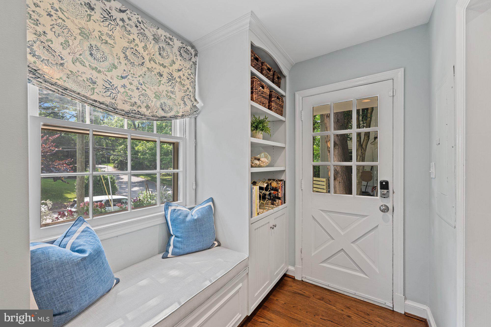 WOODACRES - Residential