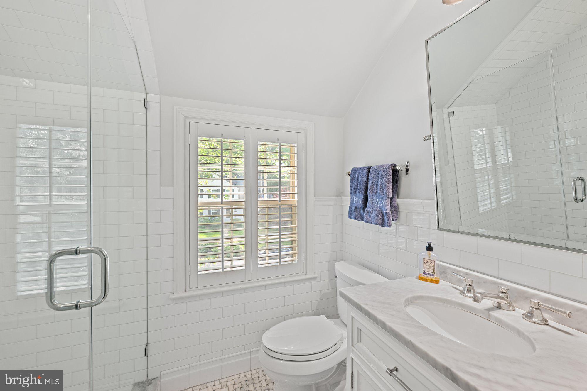 WOODACRES - Residential