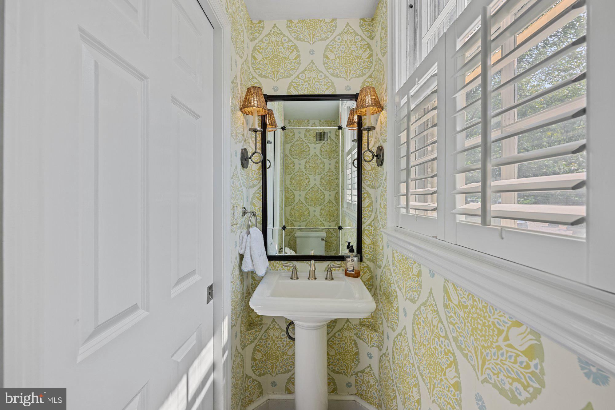 WOODACRES - Residential