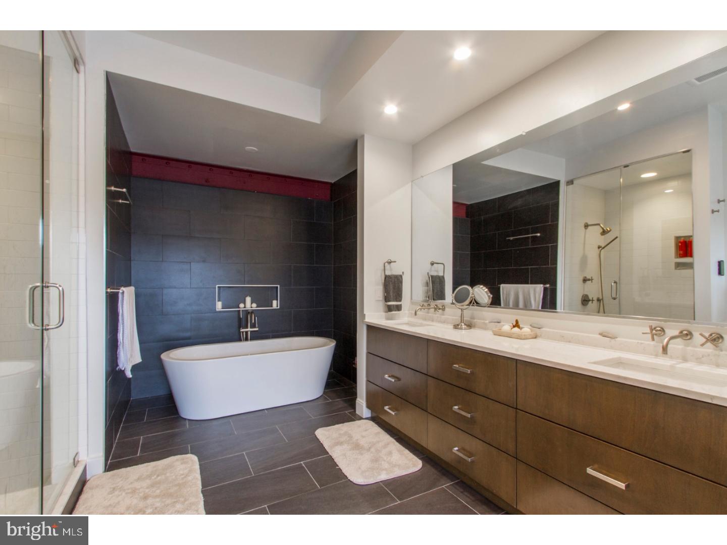 FAIRMOUNT - Residential