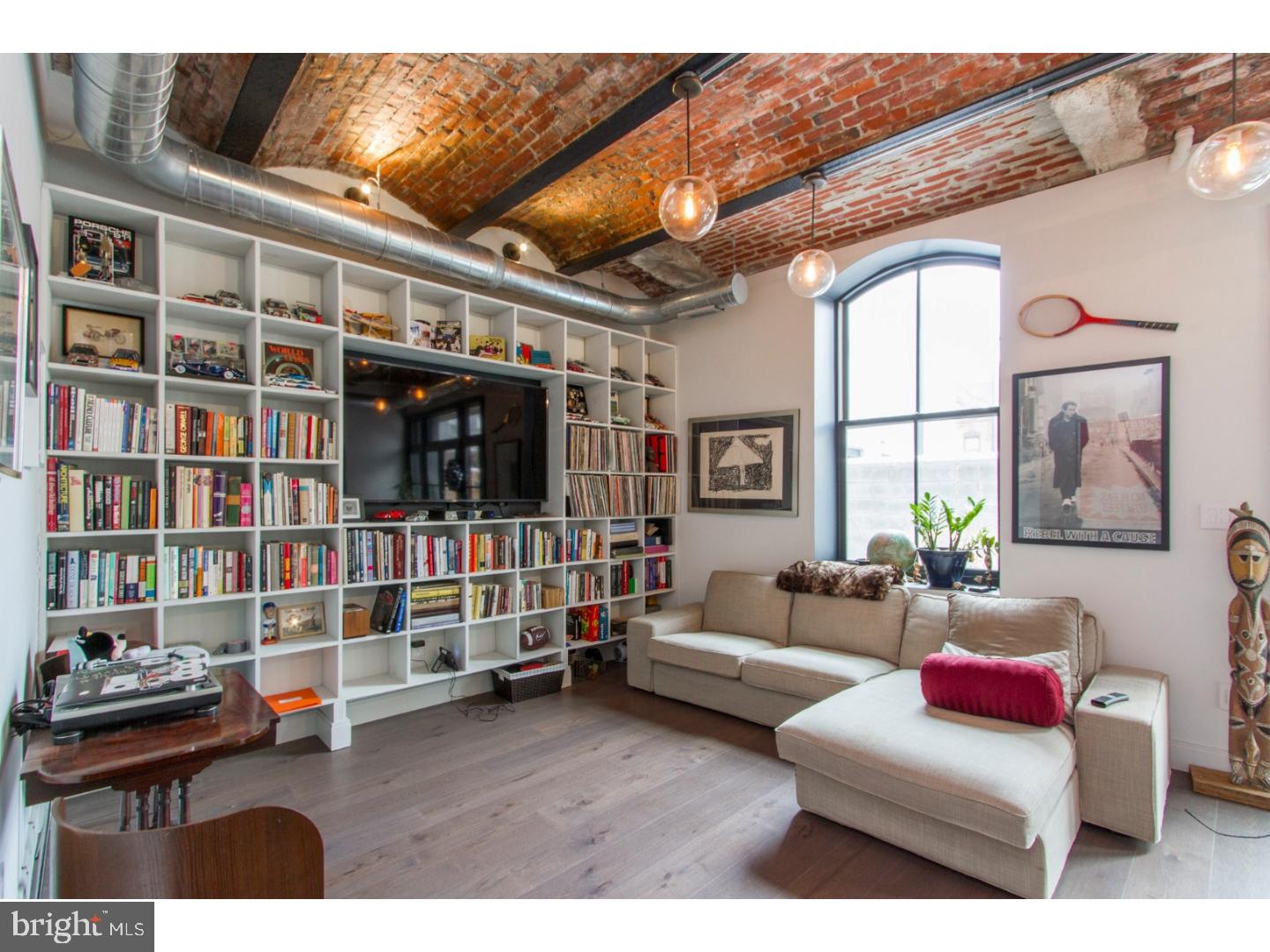 FAIRMOUNT - Residential