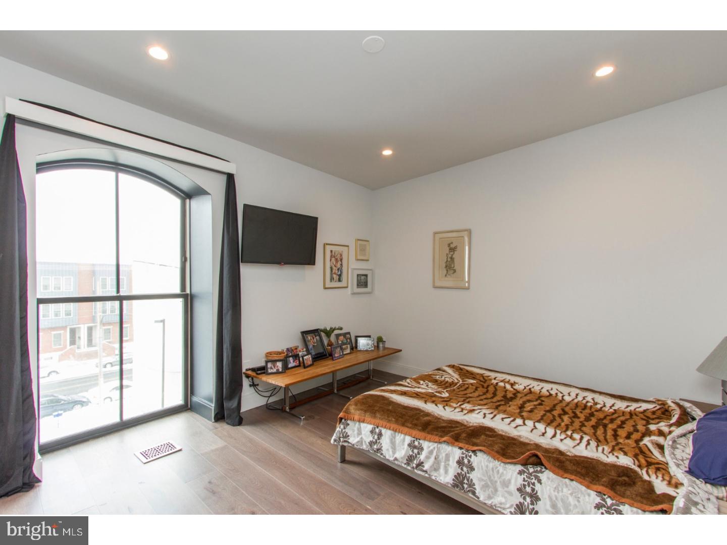 FAIRMOUNT - Residential