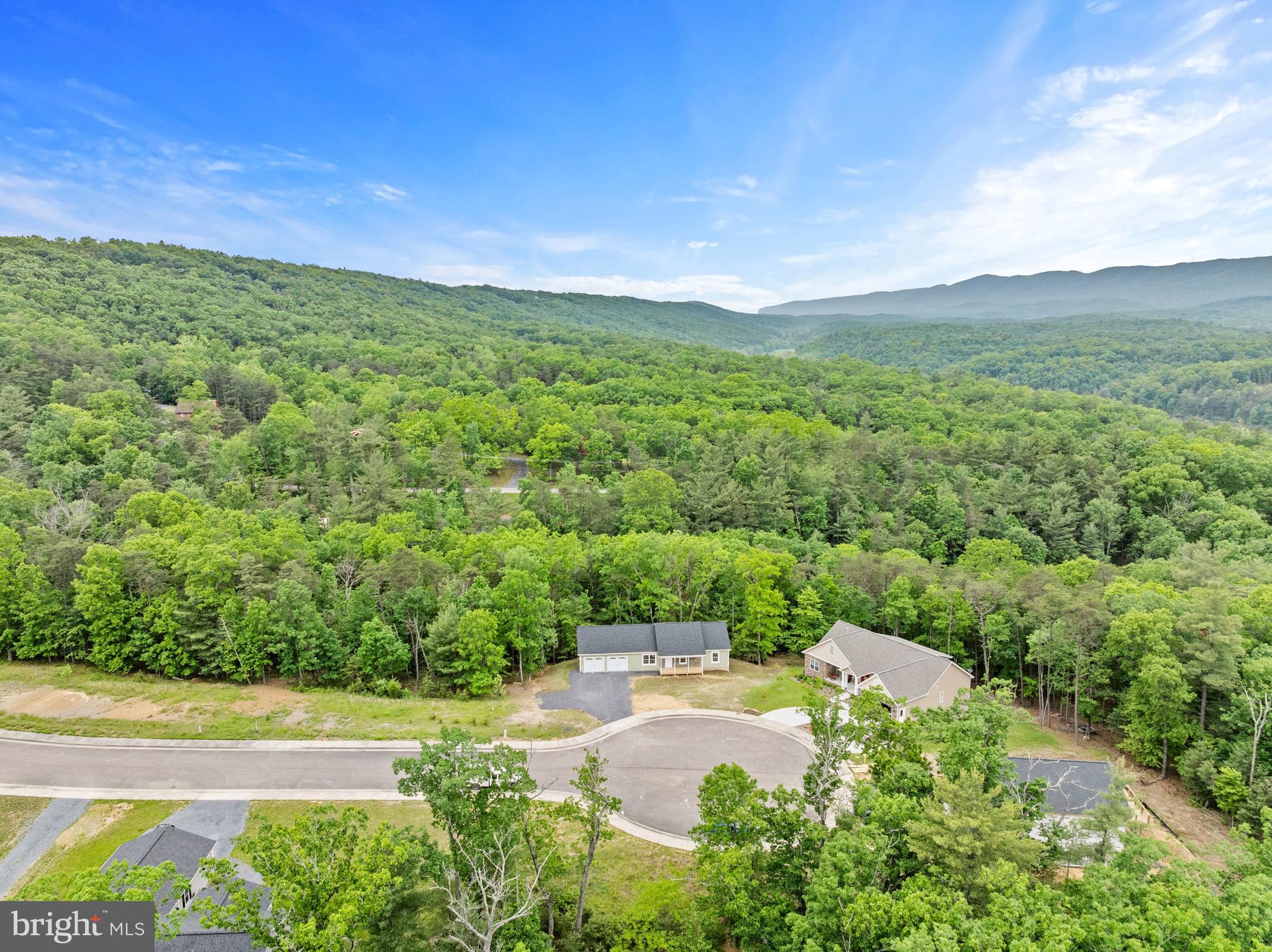CREEK VALLEY - Residential