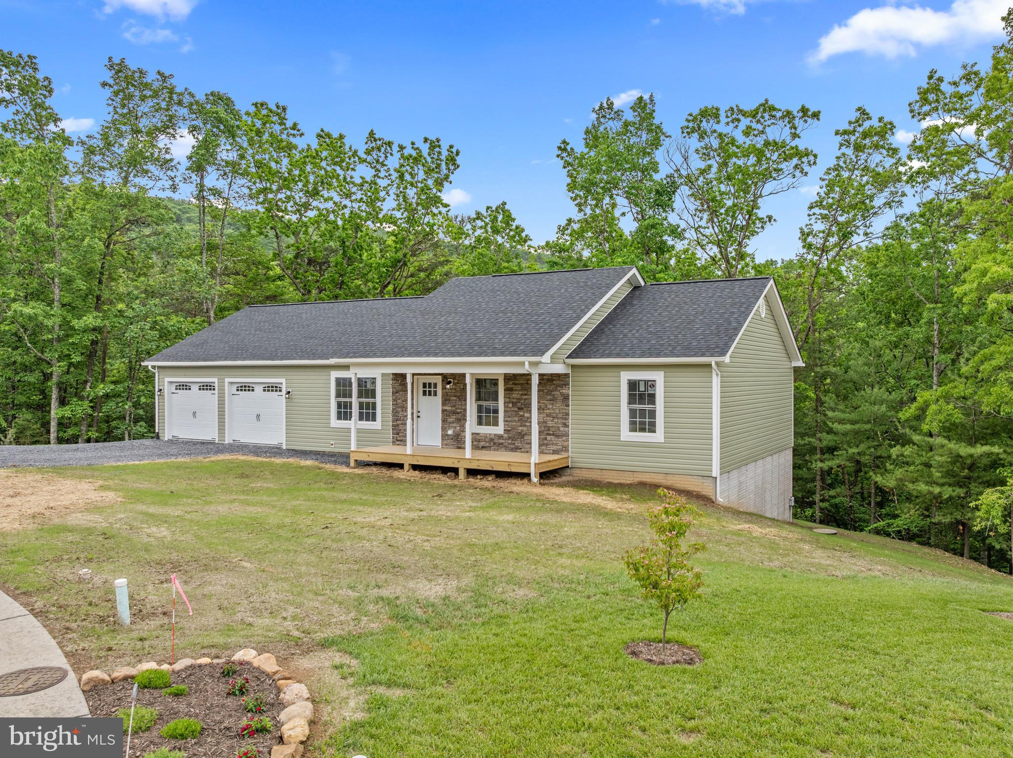 CREEK VALLEY - Residential