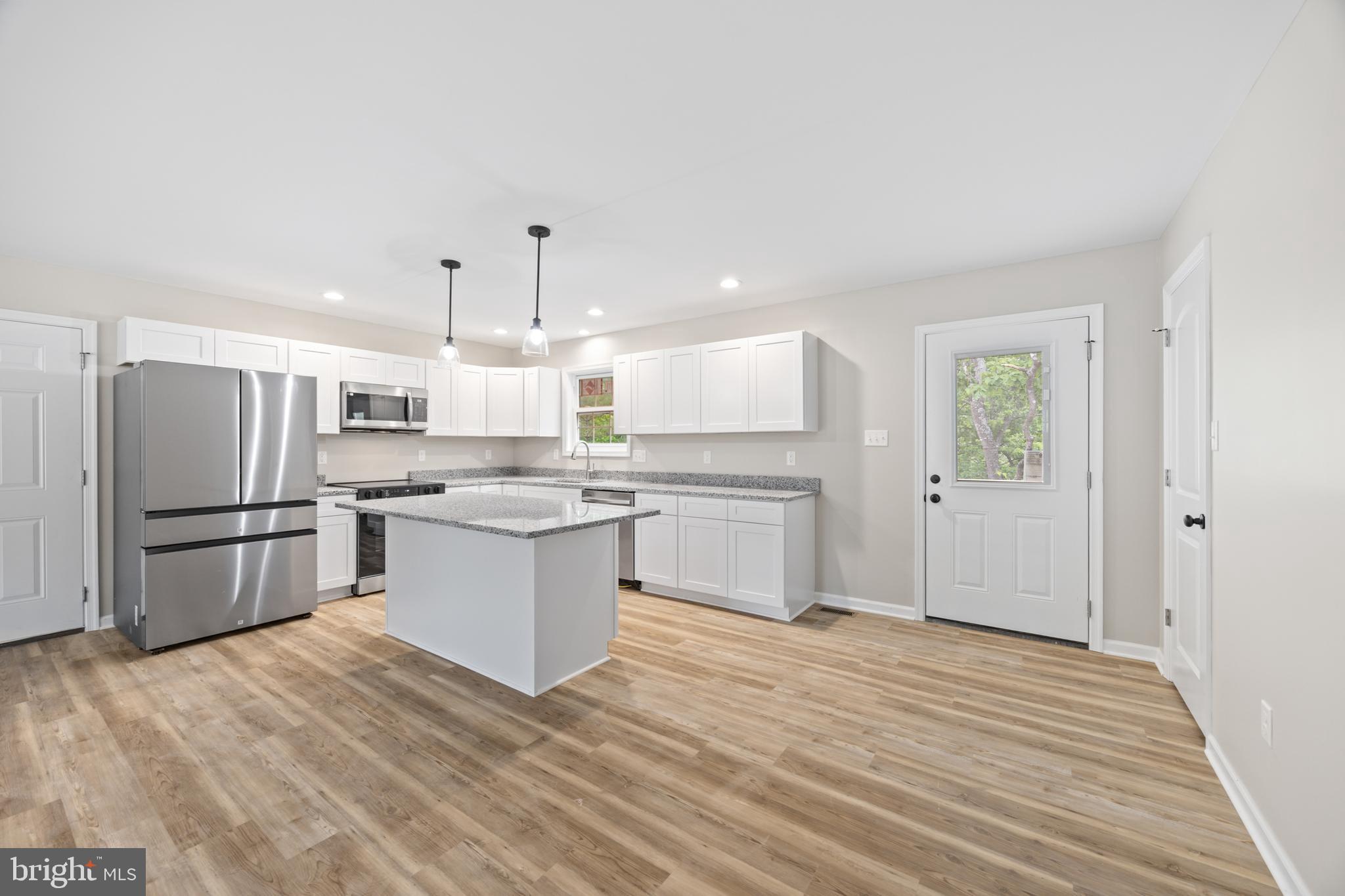 CREEK VALLEY - Residential