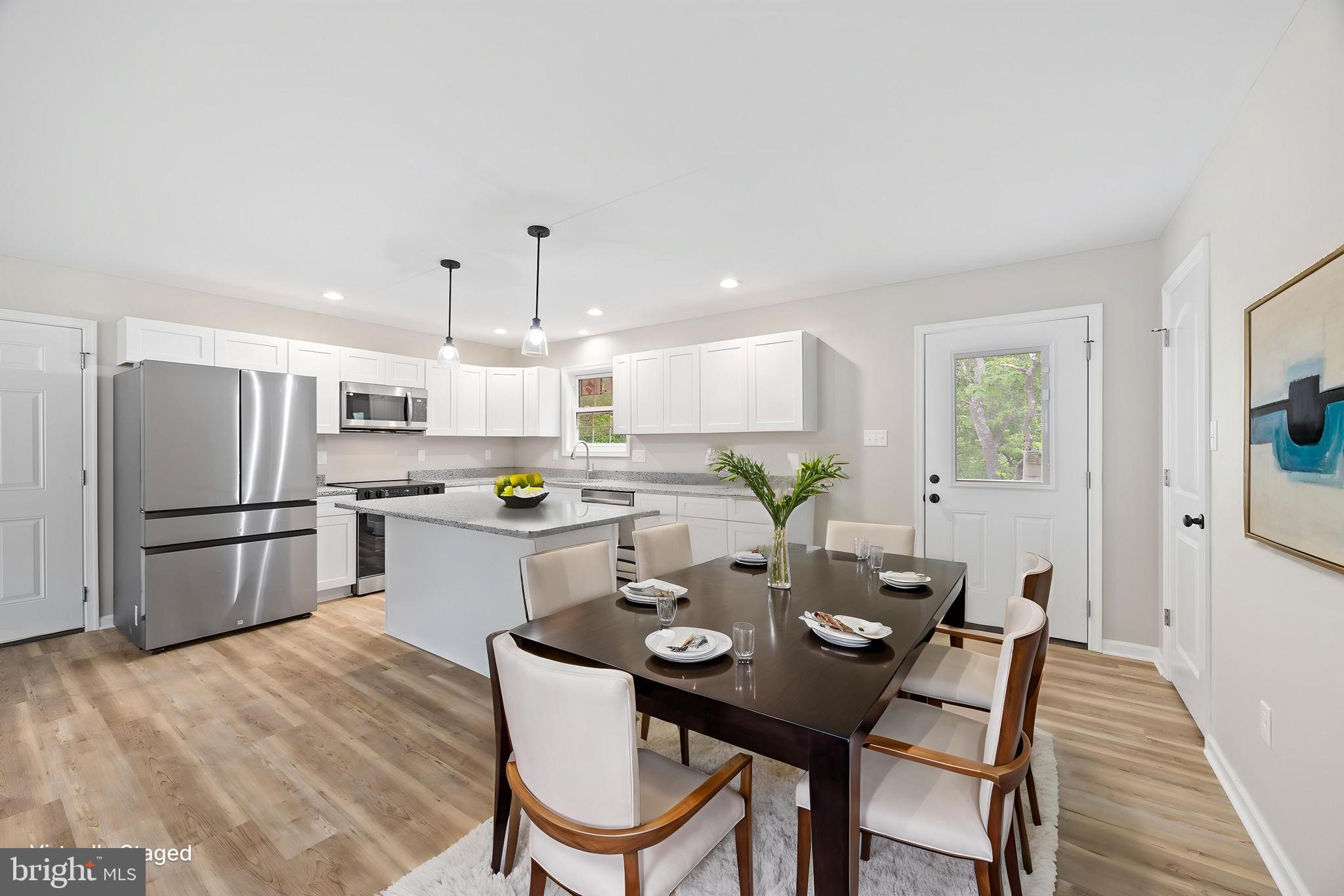 CREEK VALLEY - Residential