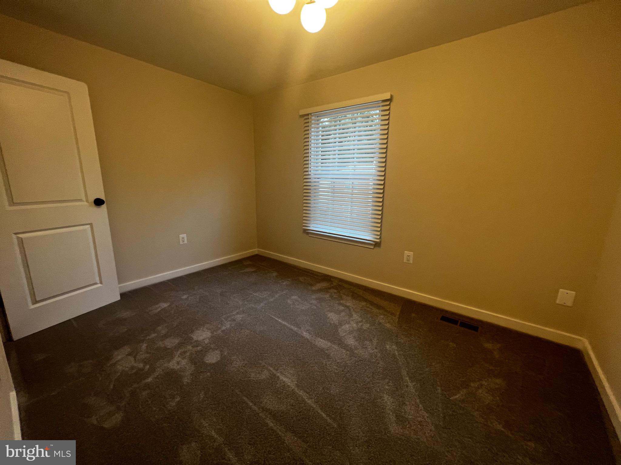 DISTRICT HEIGHTS - Residential Lease