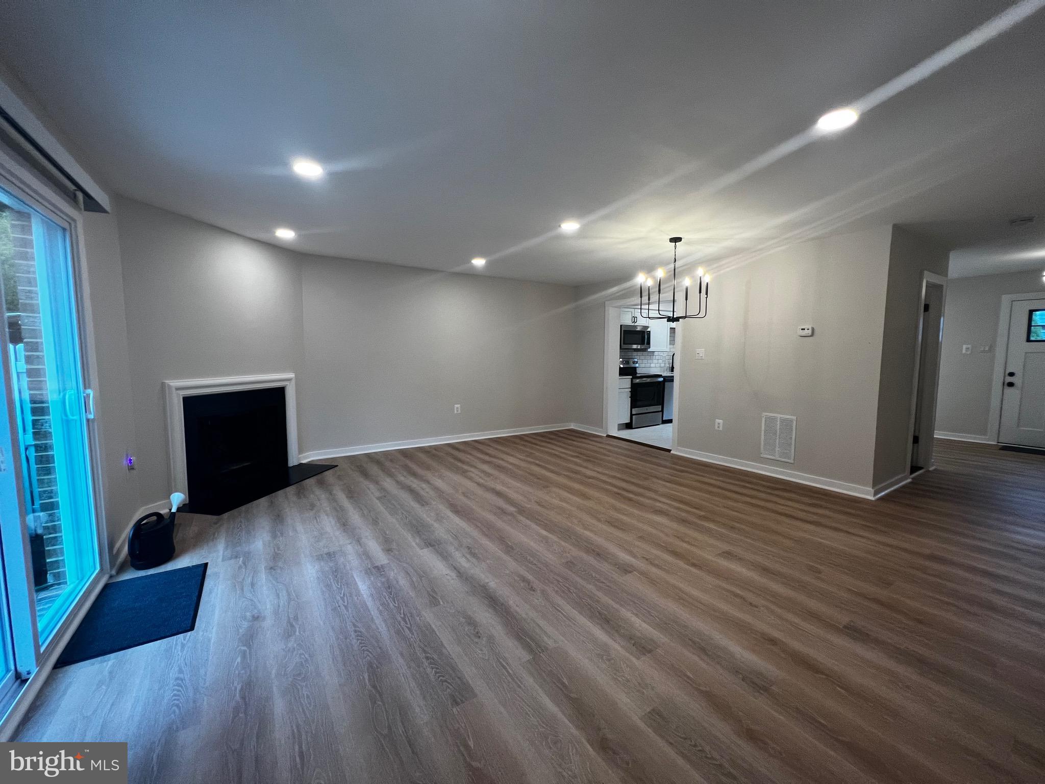 DISTRICT HEIGHTS - Residential Lease