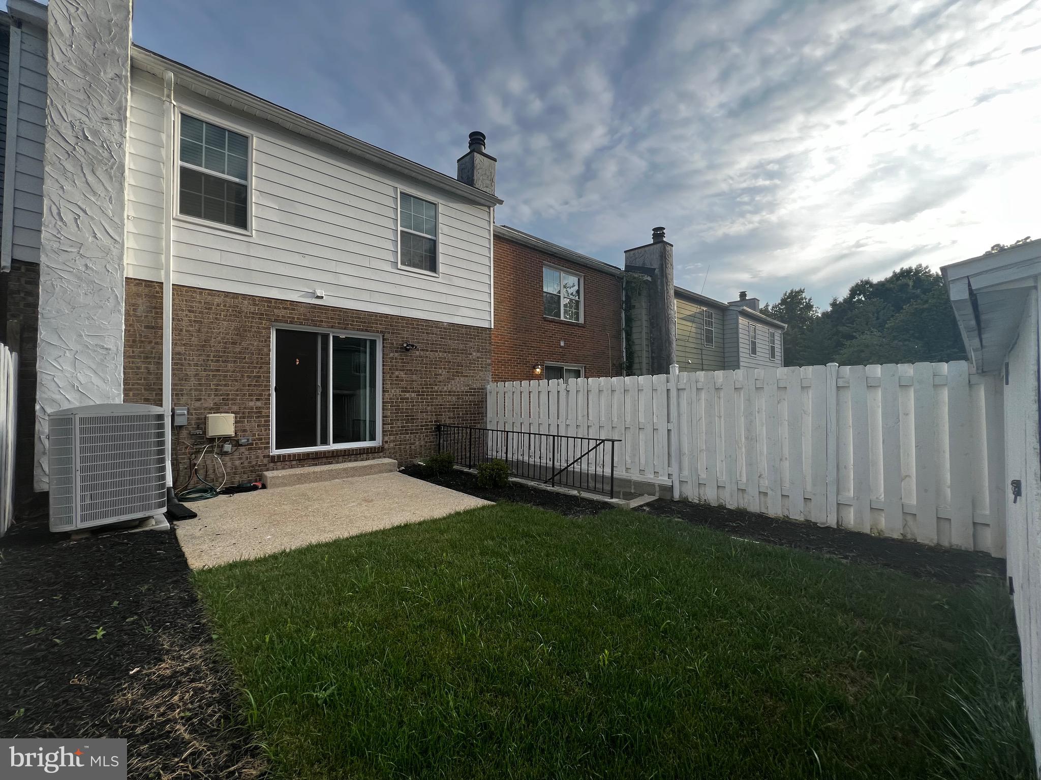 DISTRICT HEIGHTS - Residential Lease