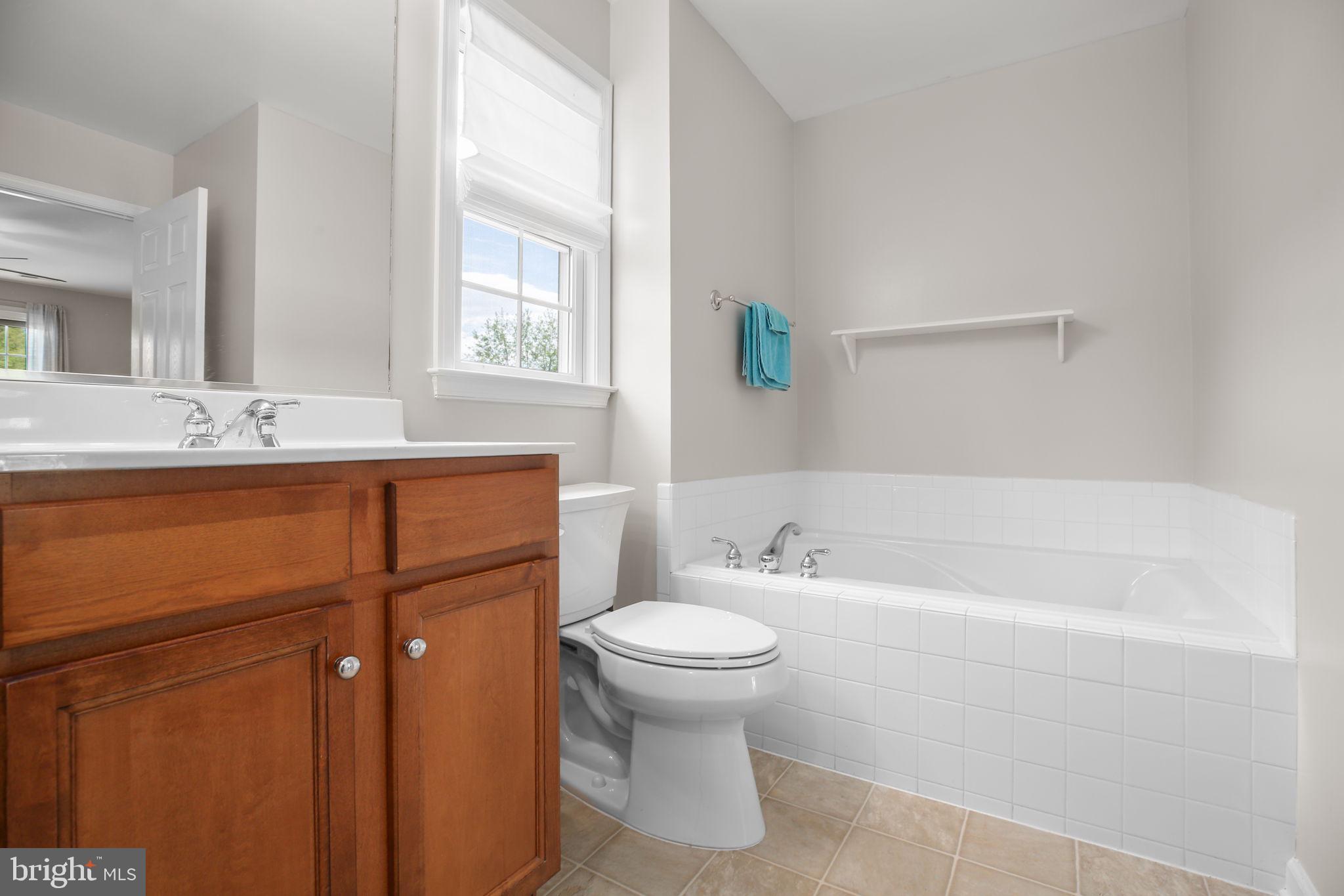 MABEL M PETTIE - Residential