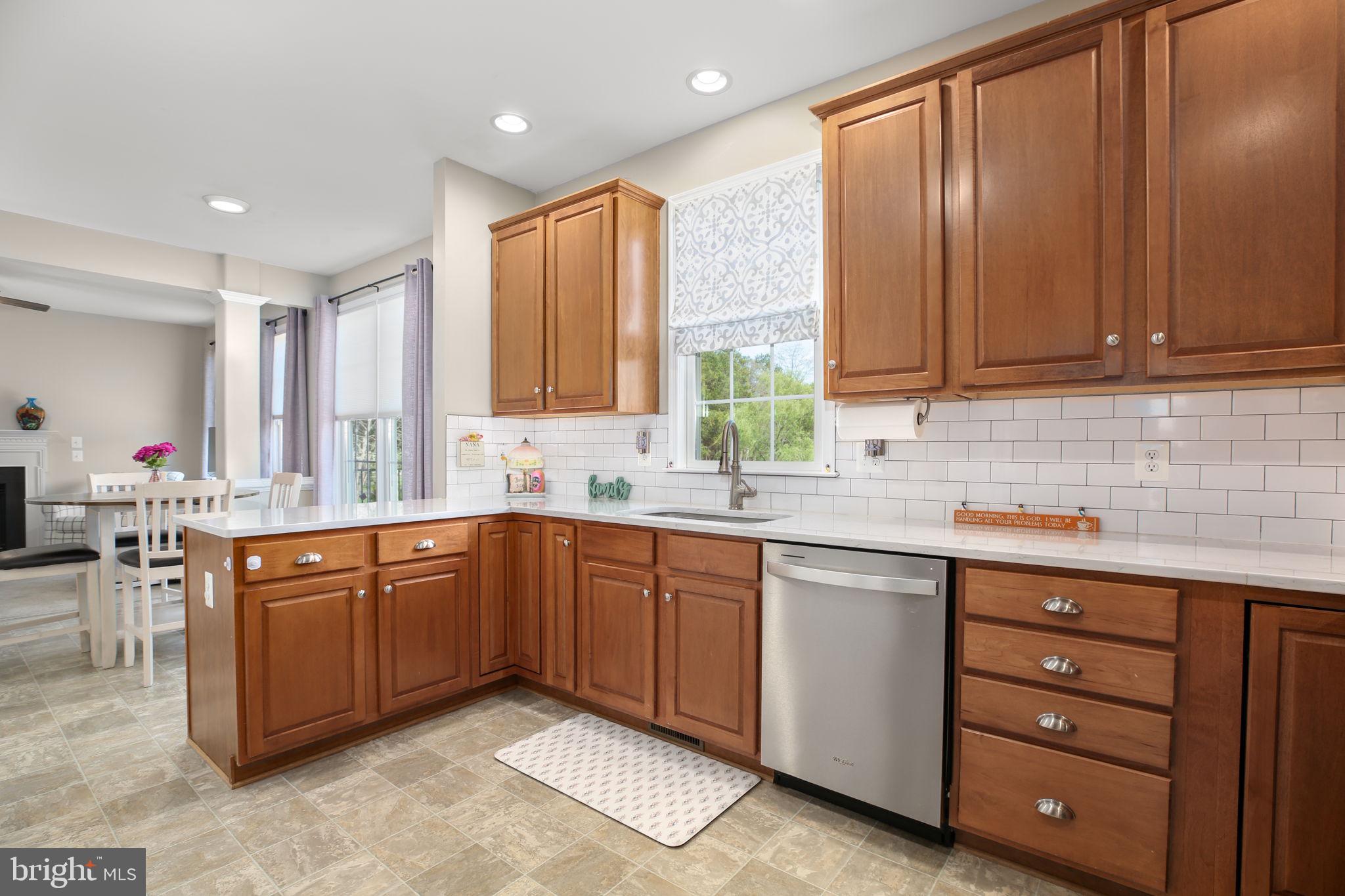 MABEL M PETTIE - Residential