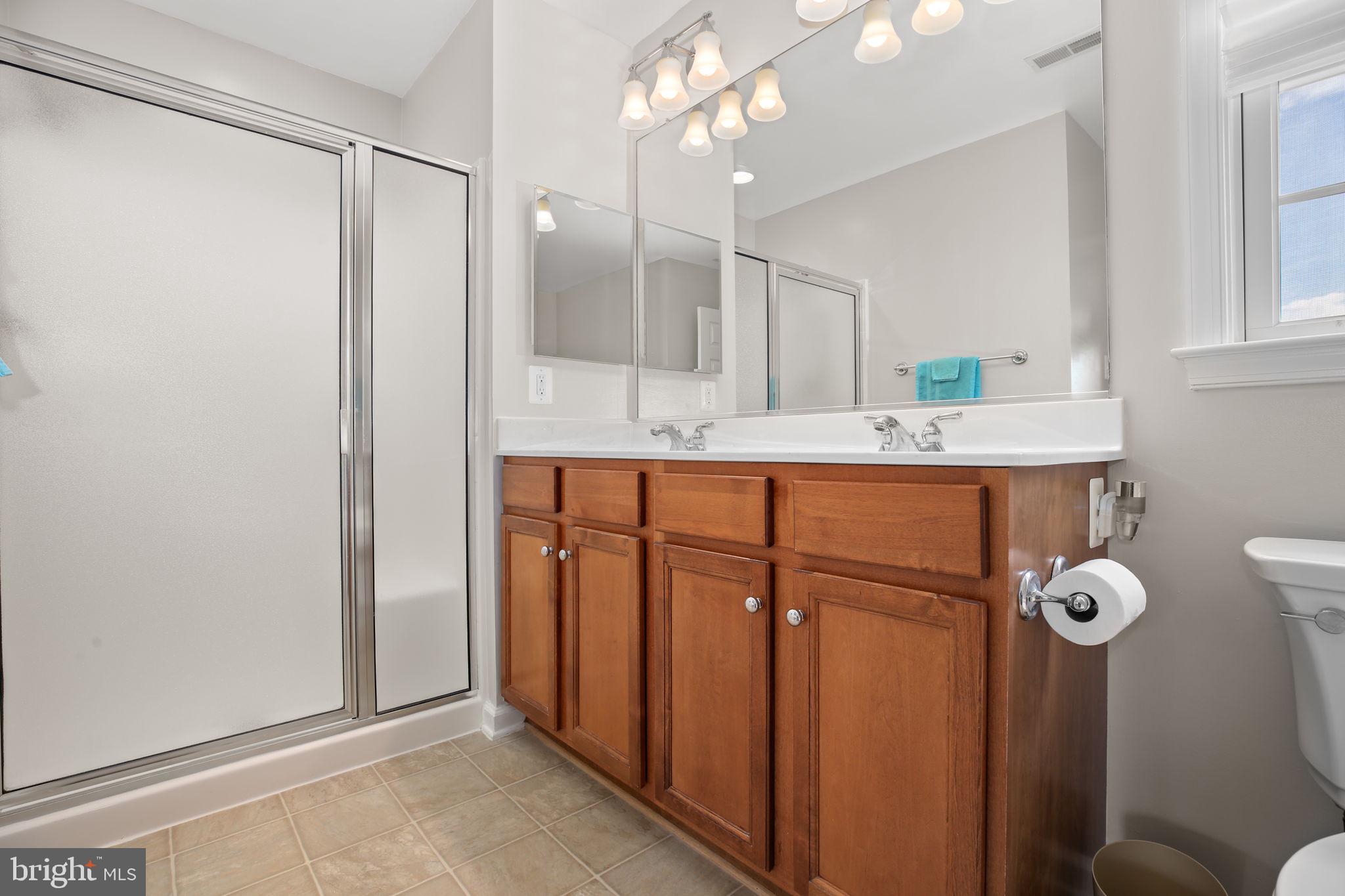 MABEL M PETTIE - Residential