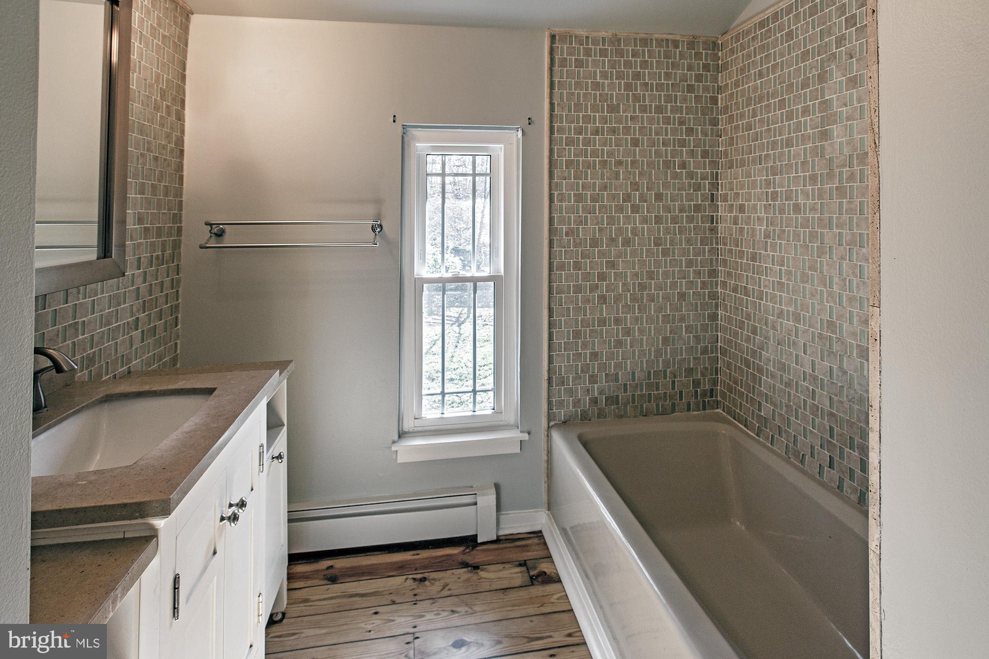 CHARLTON FARMS - Residential