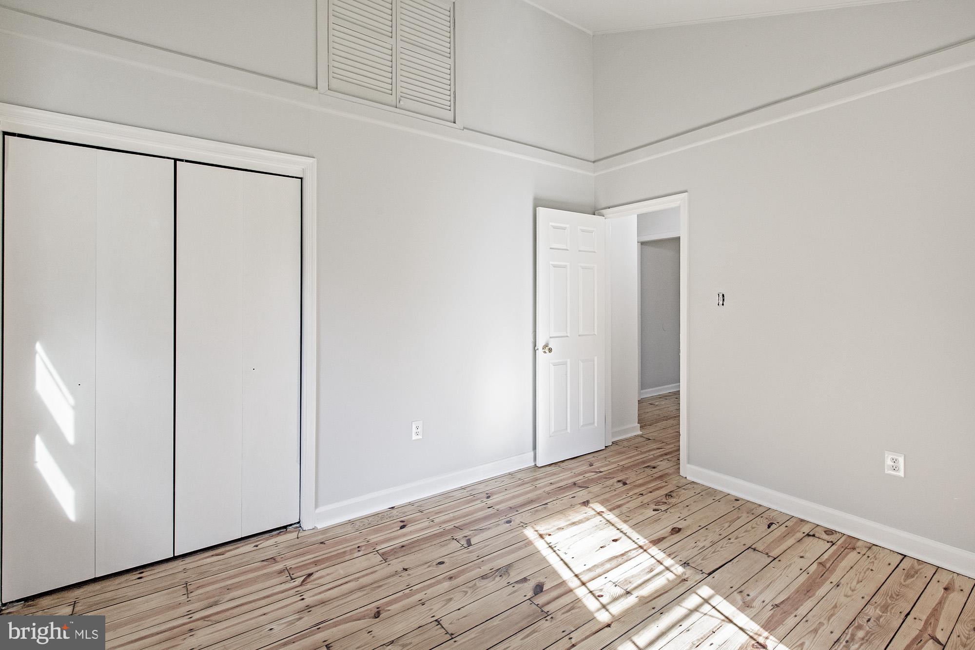 CHARLTON FARMS - Residential