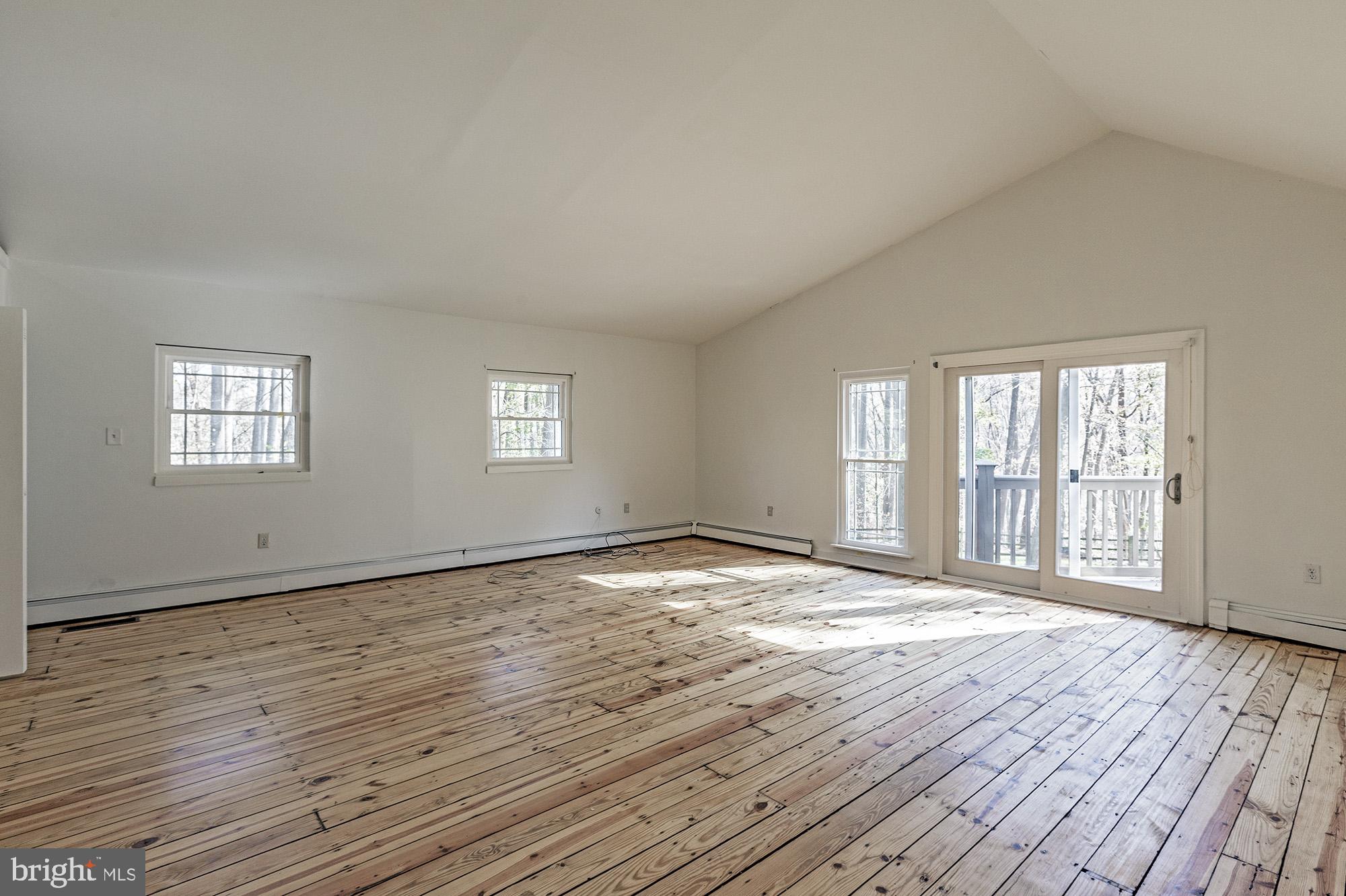 CHARLTON FARMS - Residential