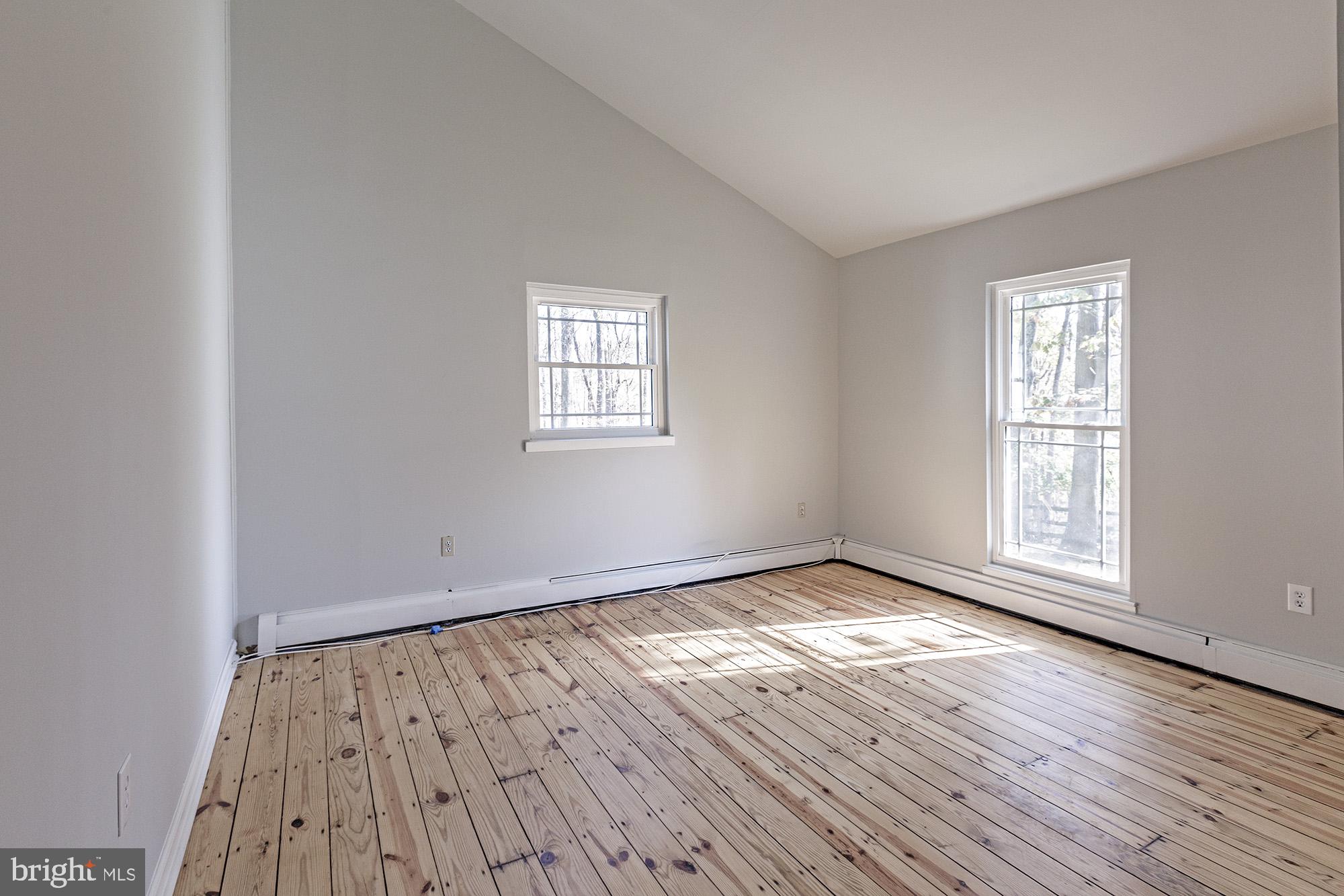 CHARLTON FARMS - Residential