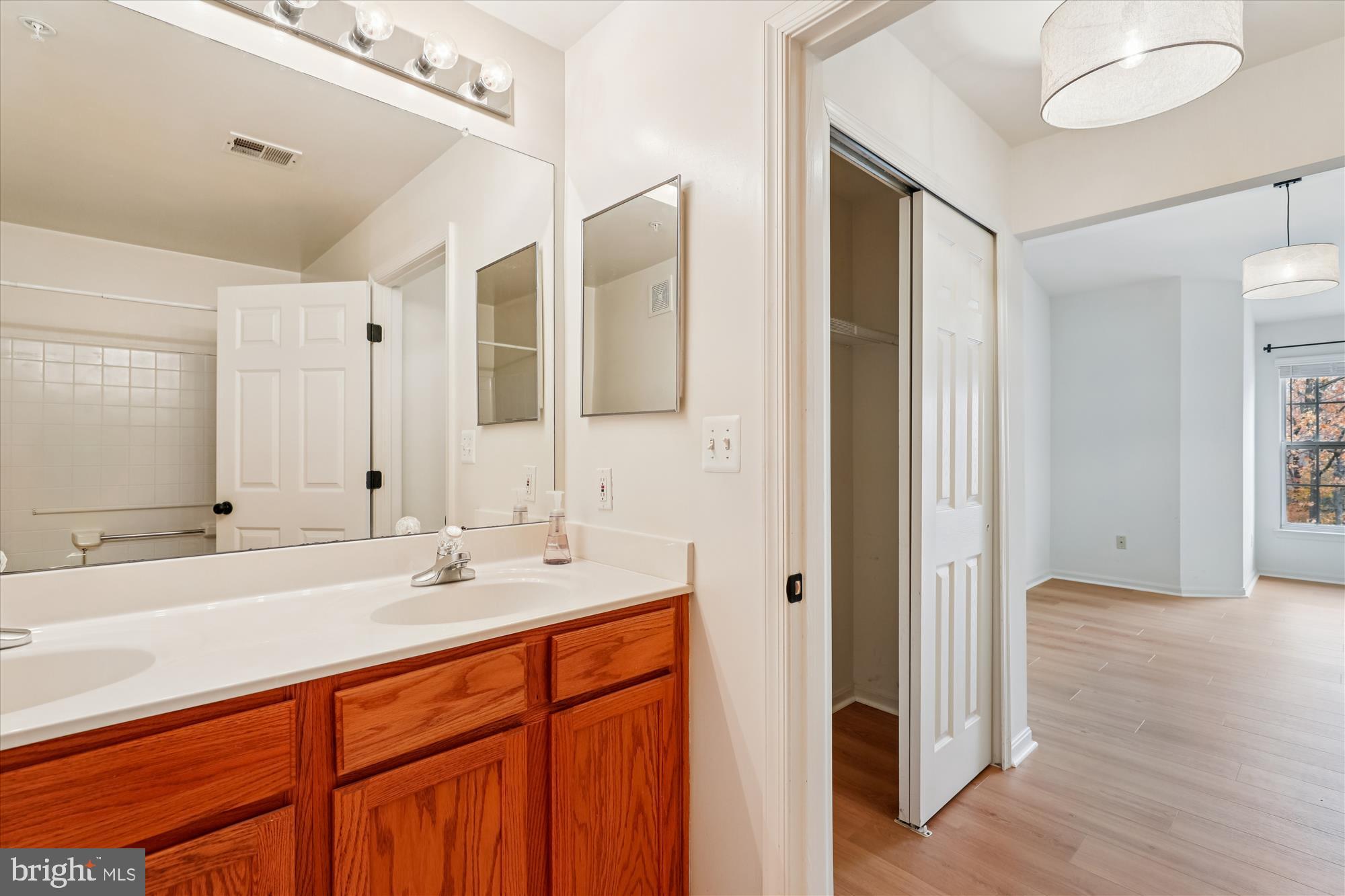 SCOTT'S CROSSING CONDO - Residential