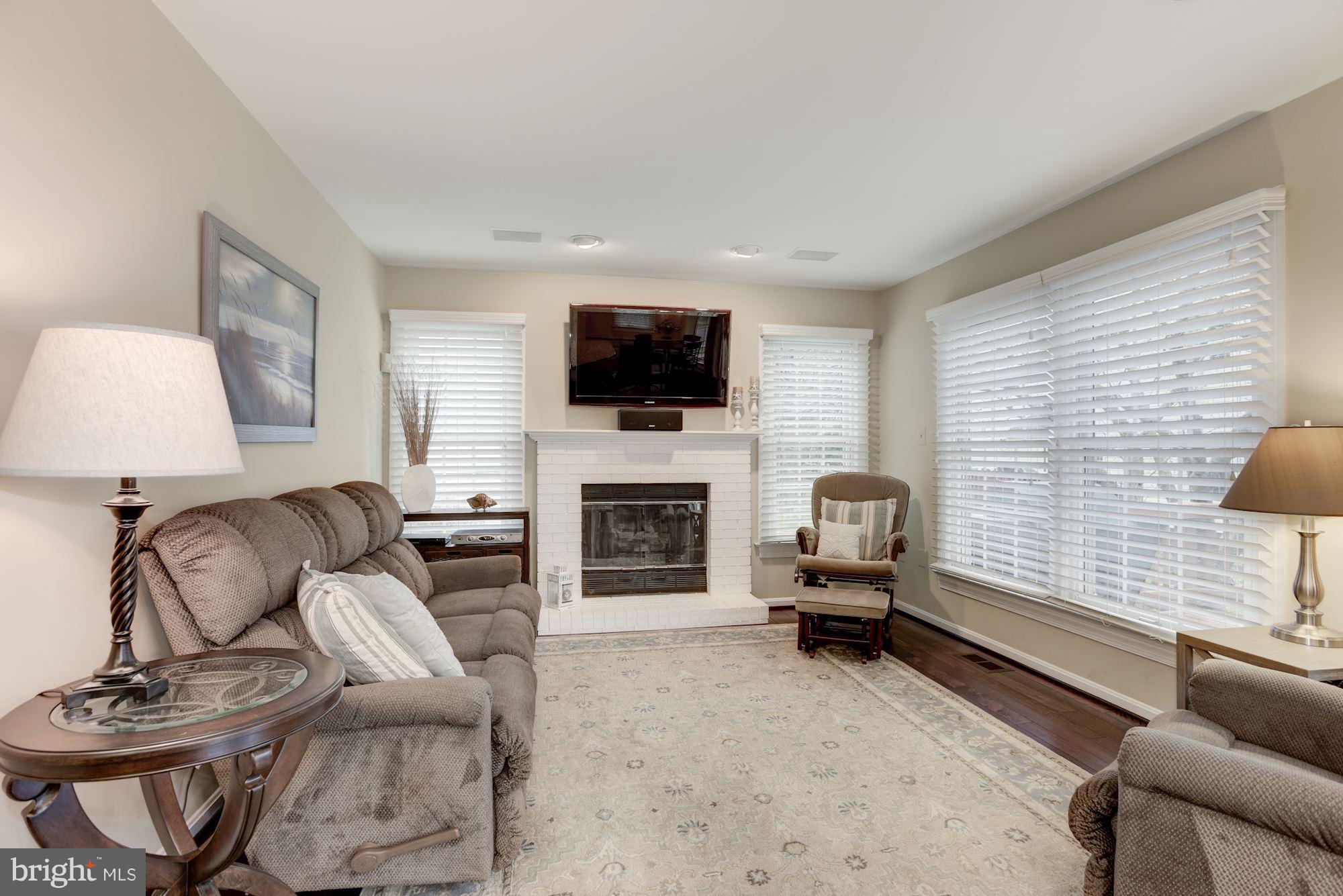 LIFESTYLE AT SULLY STATION - Residential