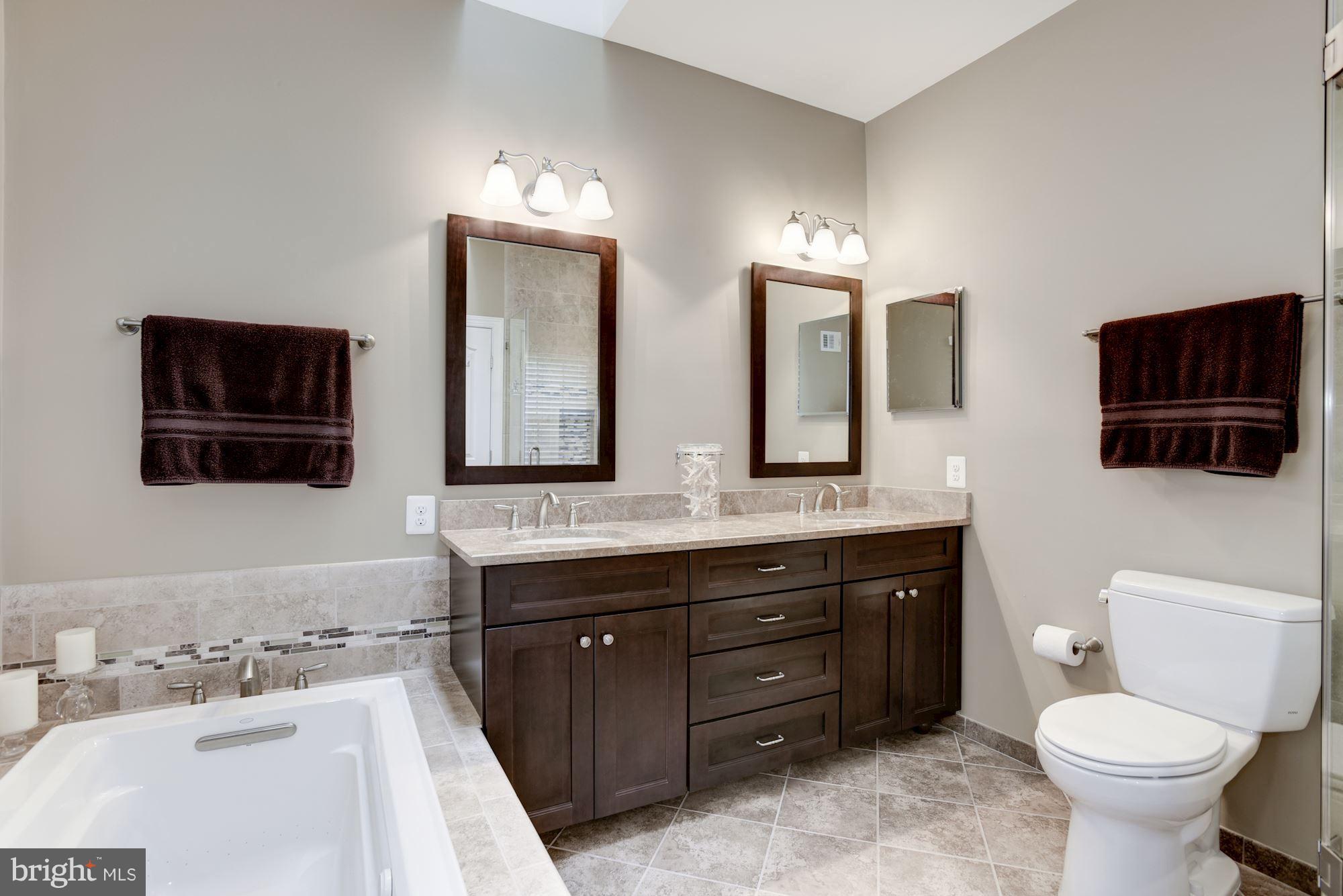 LIFESTYLE AT SULLY STATION - Residential