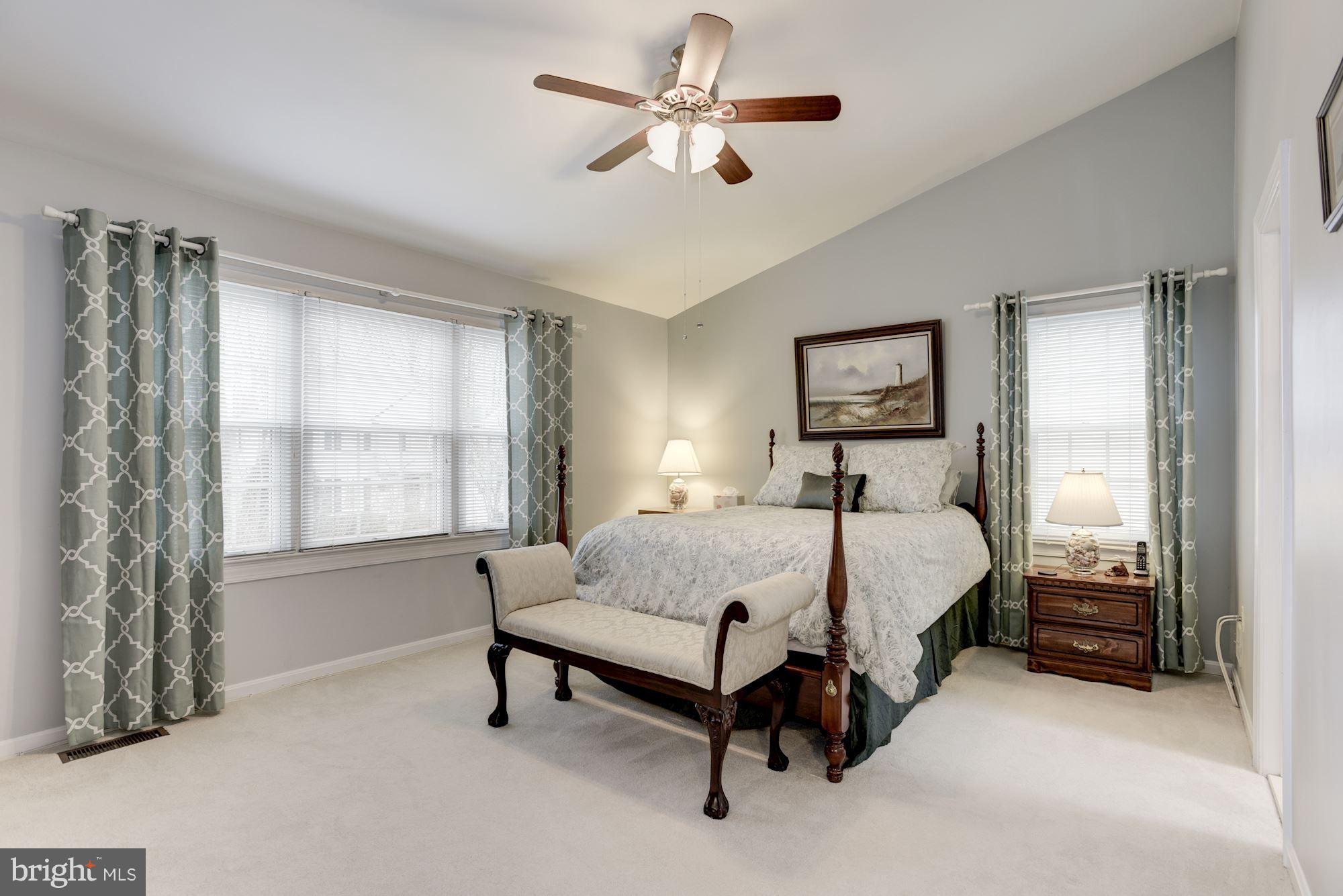 LIFESTYLE AT SULLY STATION - Residential