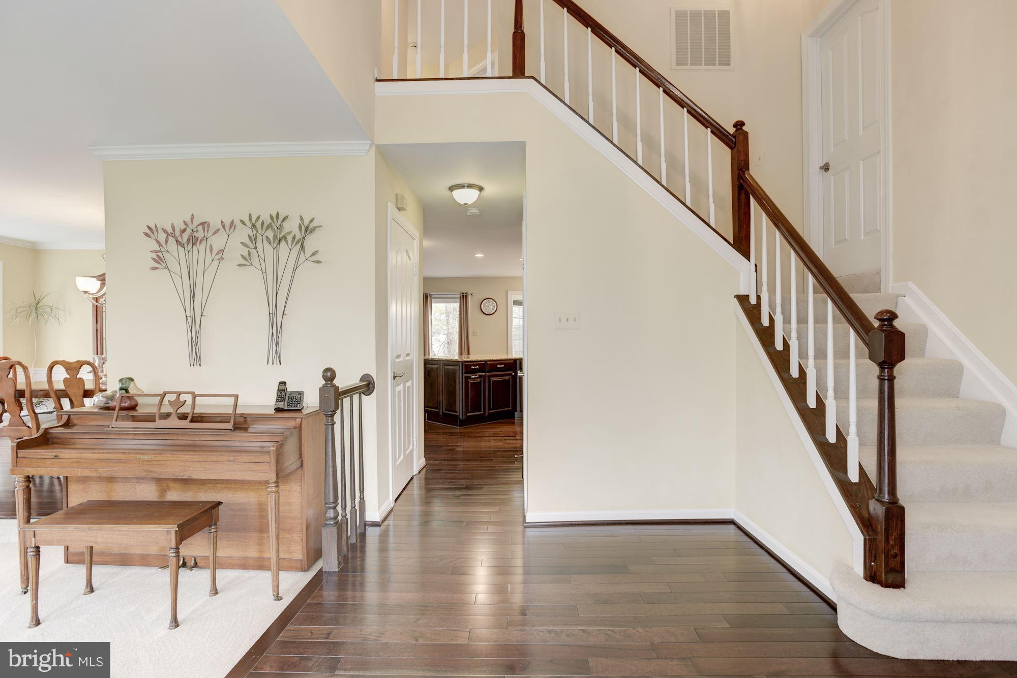 LIFESTYLE AT SULLY STATION - Residential