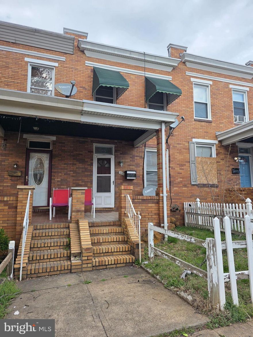 Great home for first time home buyer or investor. 3 Beds and 2 full baths. Just lots of upgrades and cosmetic repair needed. Price reflect condition. Close to major routes and shops. Put in some sweat and call it home or rent it out. Sell strictly as is.