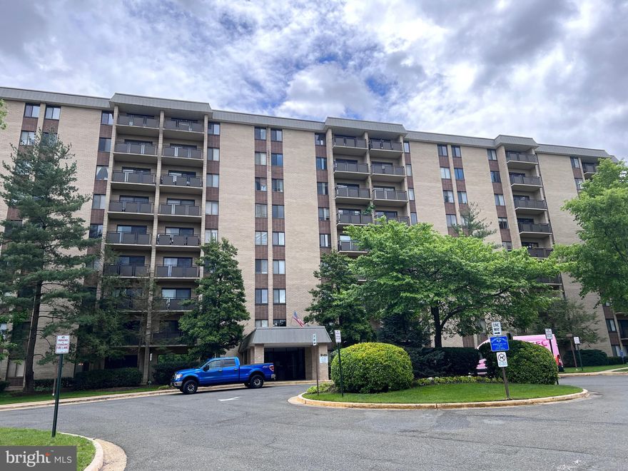 2bd condo at a great location in Falls church. Great location for DC commuters. Steps away to Arlington and close to DC. Light filled corner unit on 6th floor with 2bd and 2 full bath renovated condo. SS appliances, Carpet in bedrooms and Hard floor the rest of spaces. Utilities included in Condo fee. Ample parking for residents. **Tenant occupied. Current lease expires July, 2023.