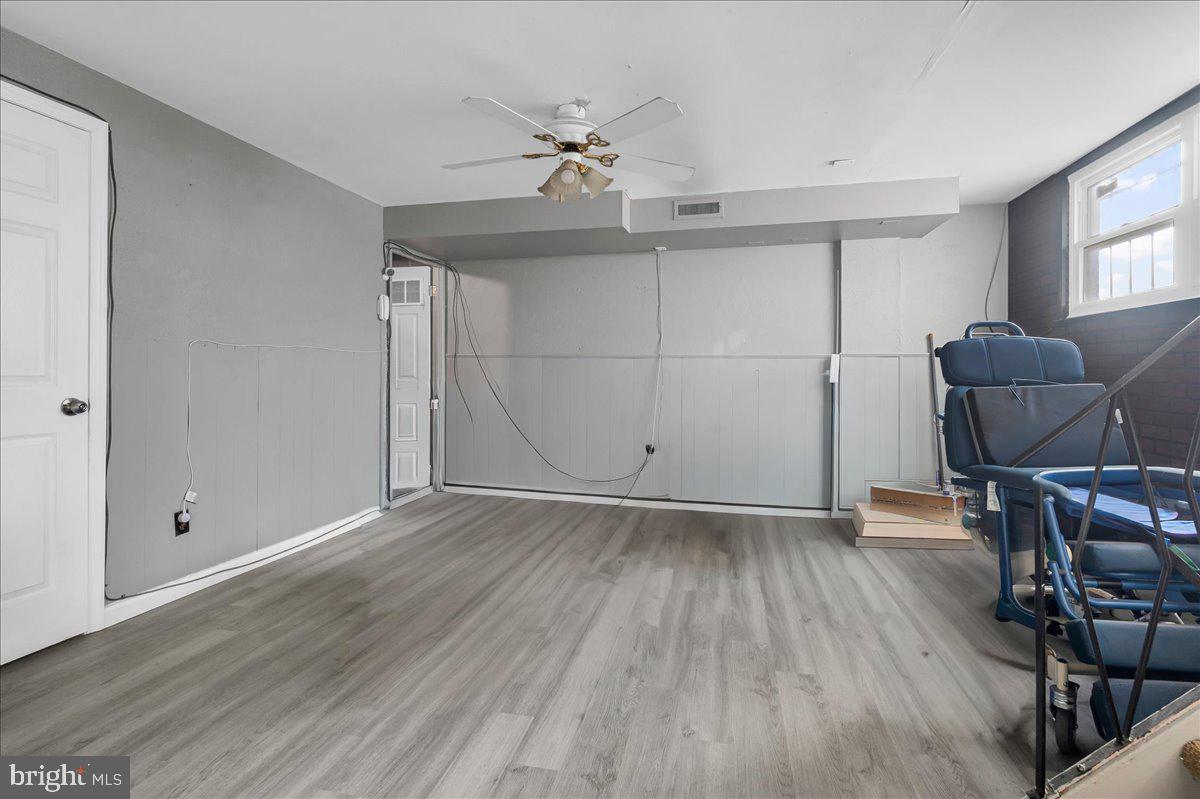 OAKMONT - Residential