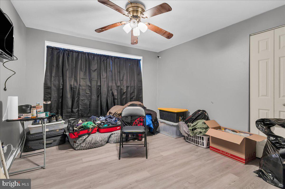 OAKMONT - Residential