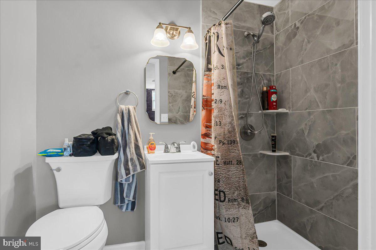 OAKMONT - Residential