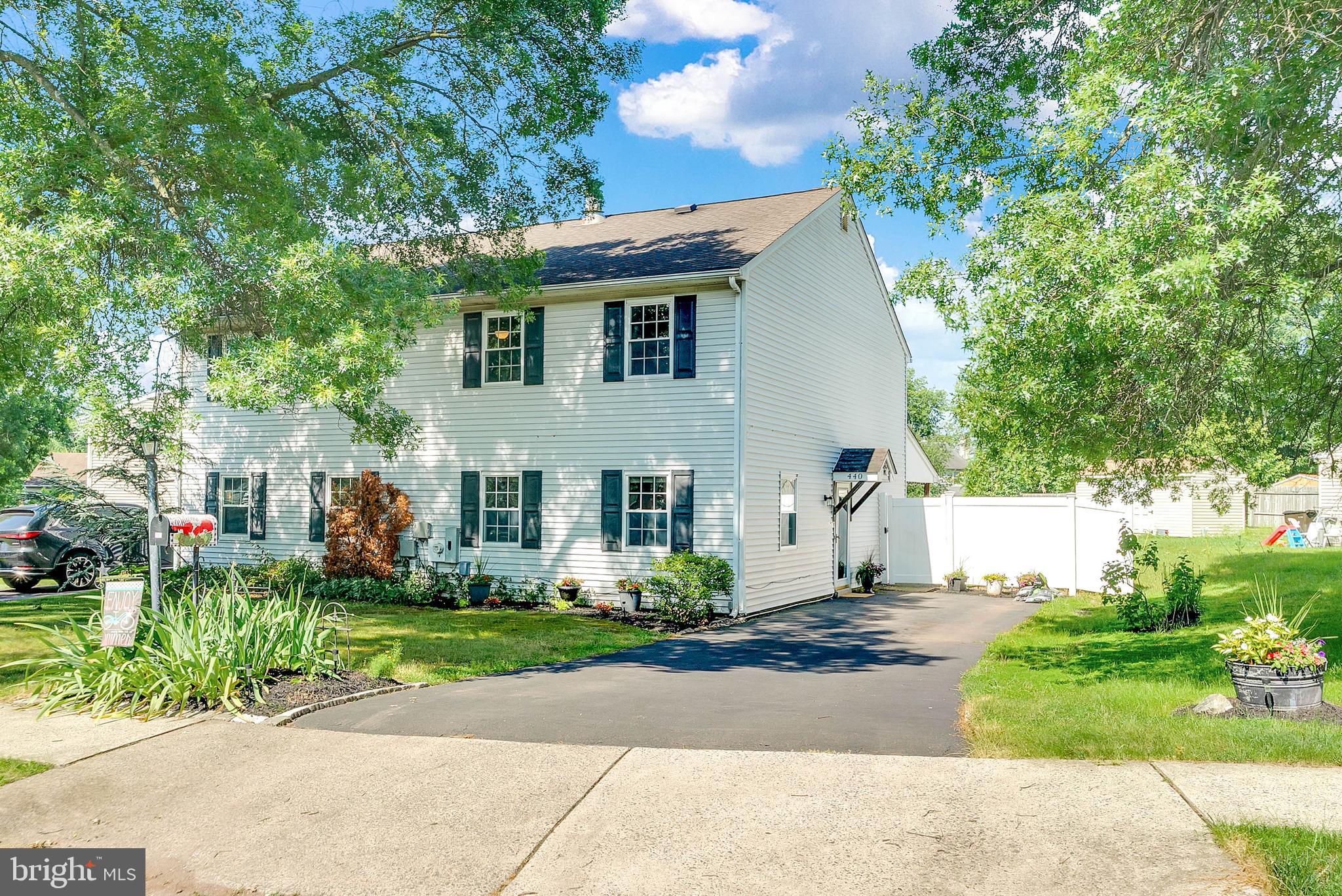 440 INDIAN CREST DRIVE