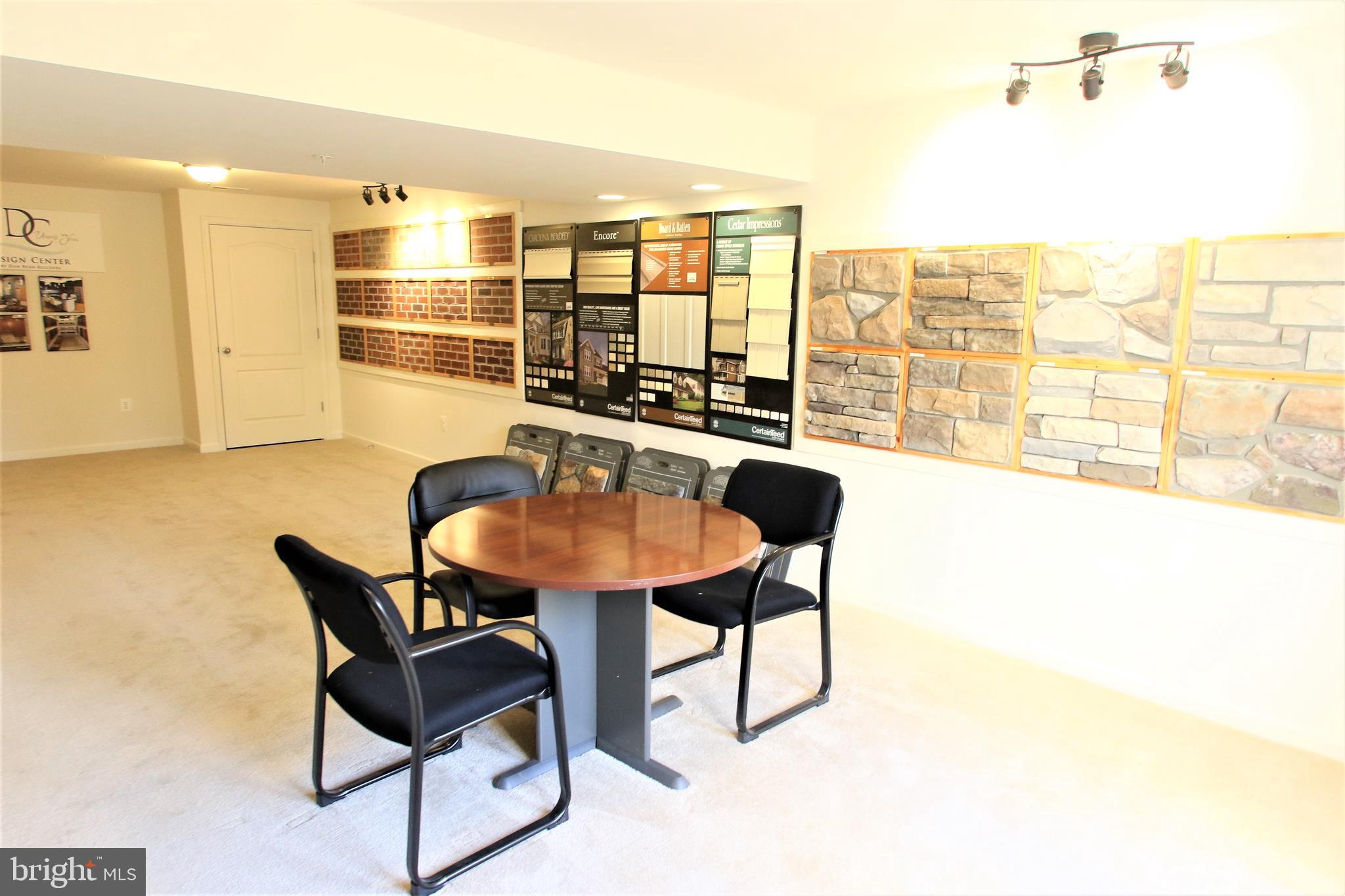 MAPLE VALLEY ESTATES - Residential