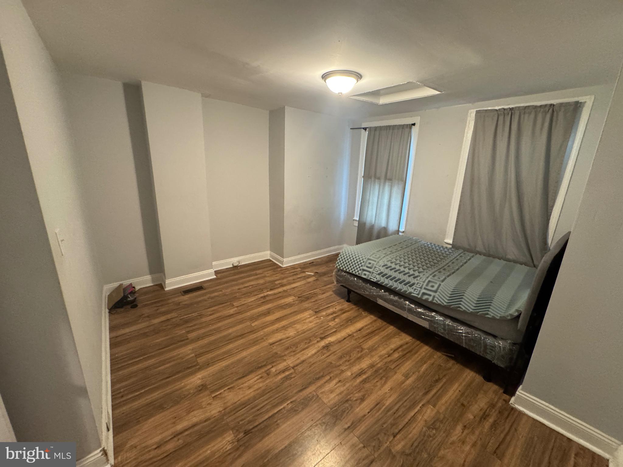 CLIFTON PARK - Residential