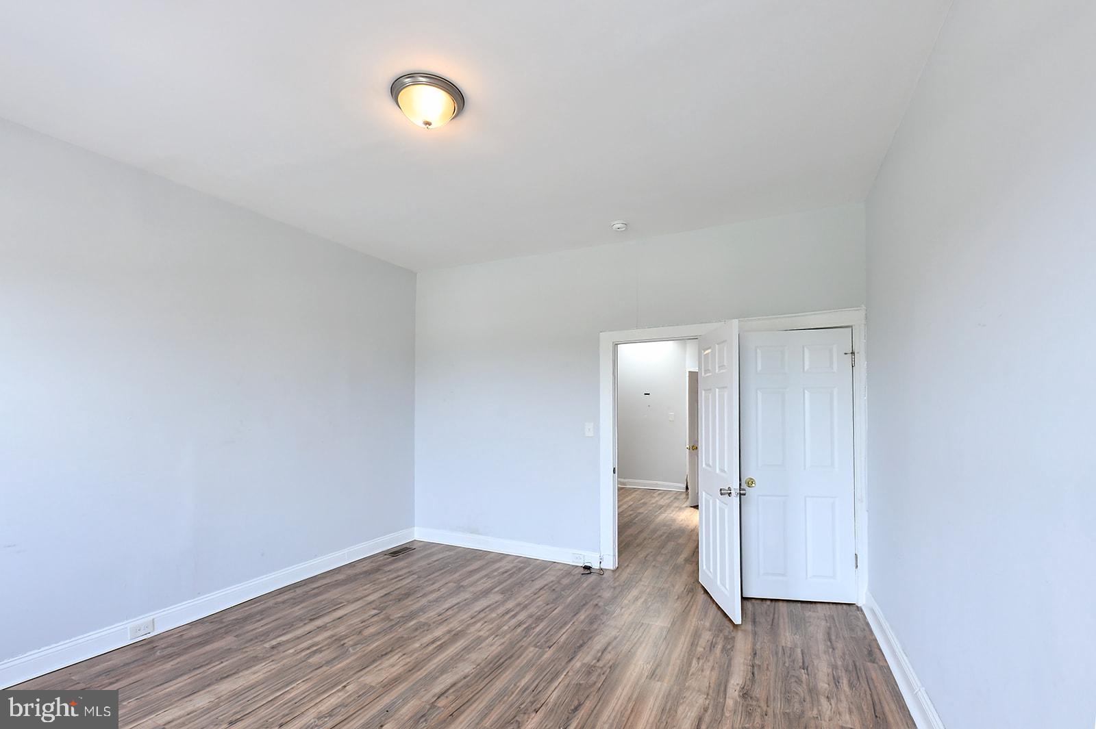 CLIFTON PARK - Residential