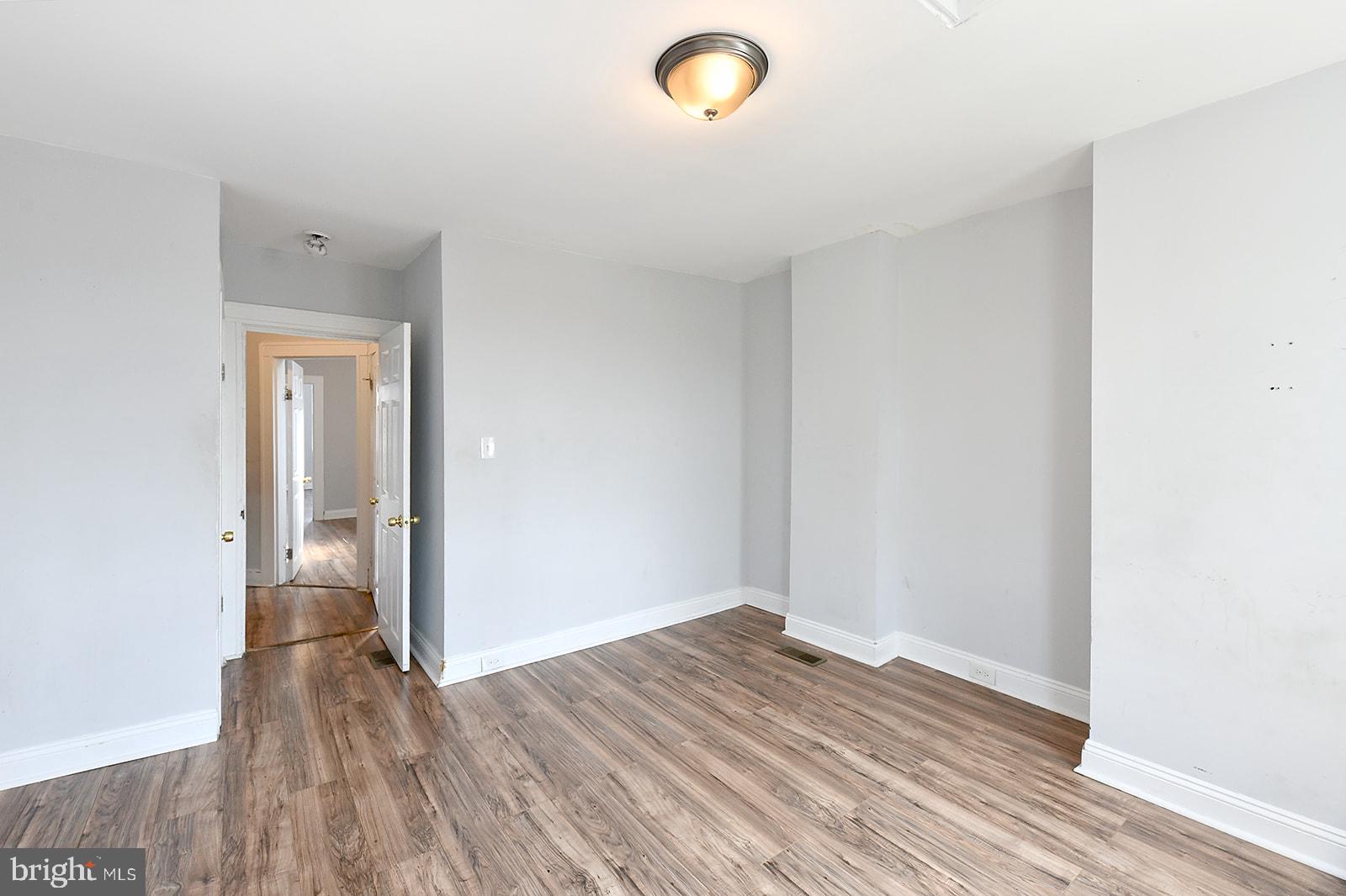 CLIFTON PARK - Residential